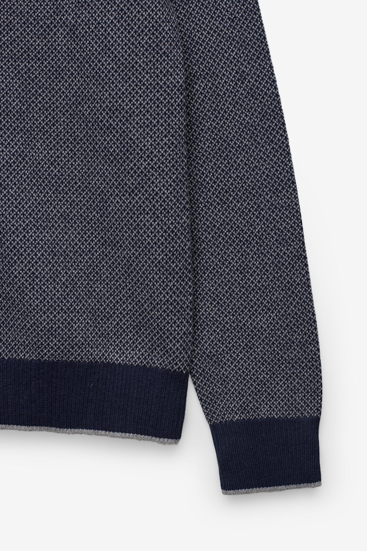 CAMISOLA JACQUARD COM CAXEMIRA