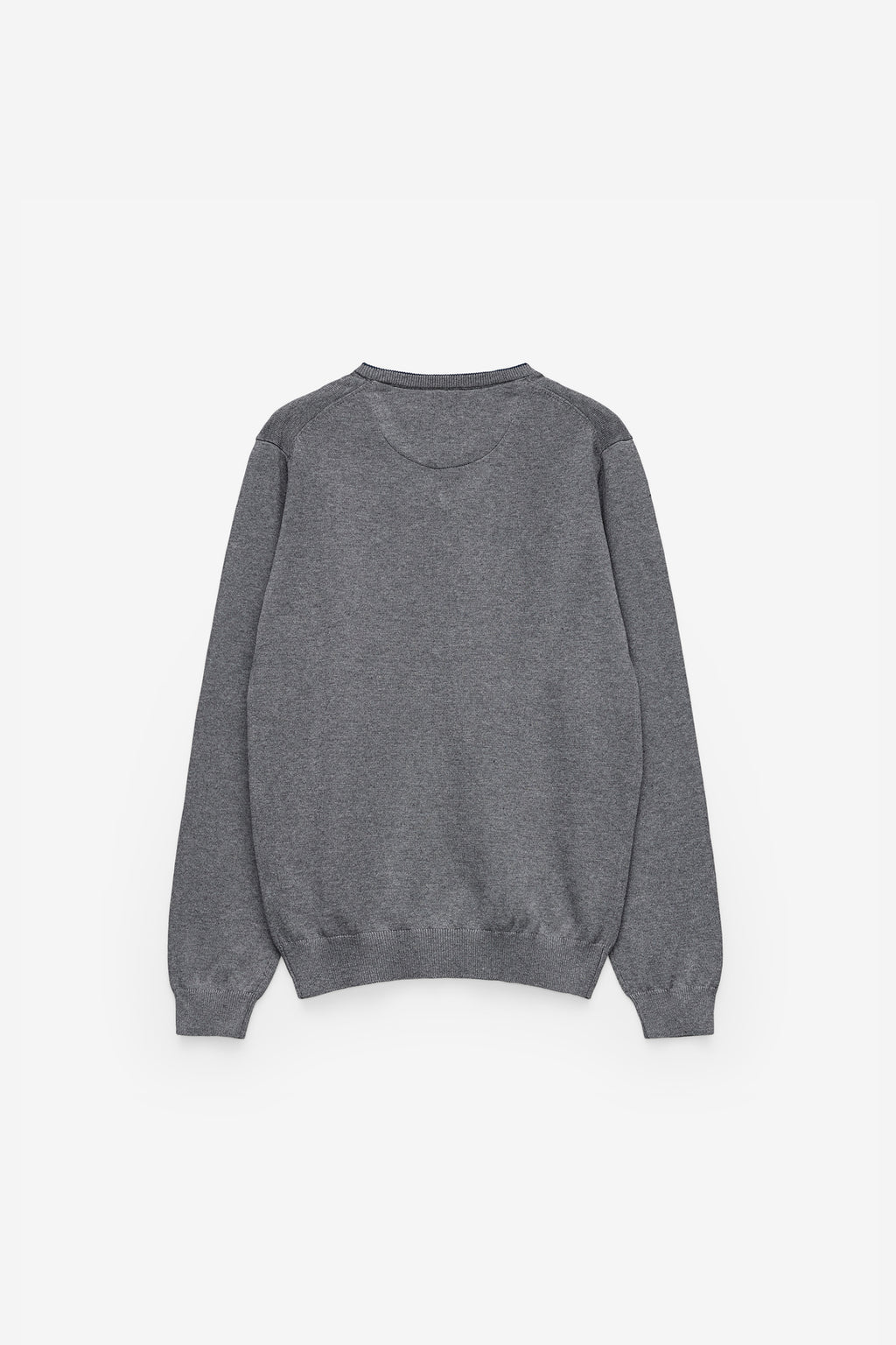 JERSEY DE CASHMERE Y ESCOTE EN V