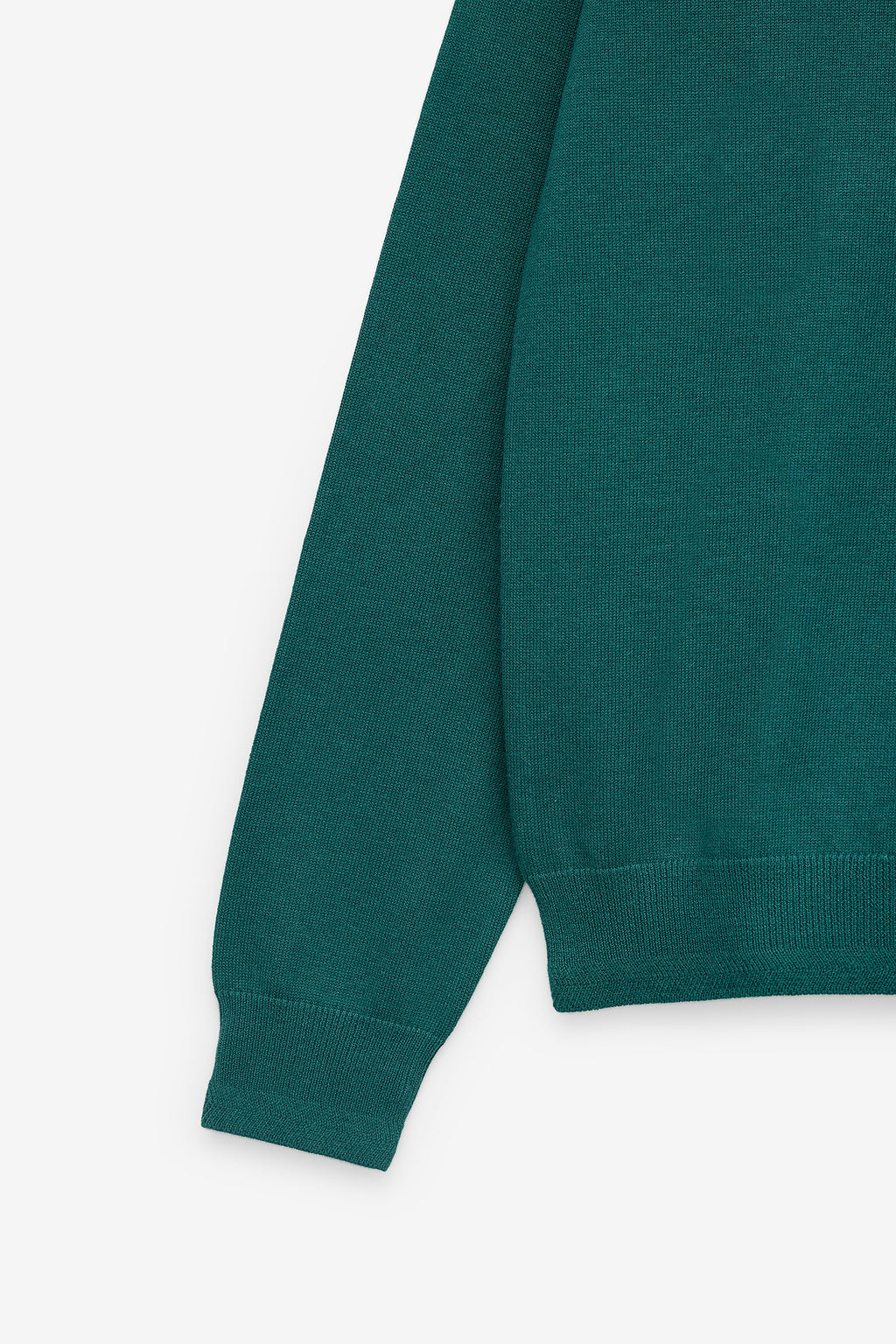 CAMISOLA BÁSICA COM GOLA DE POLO