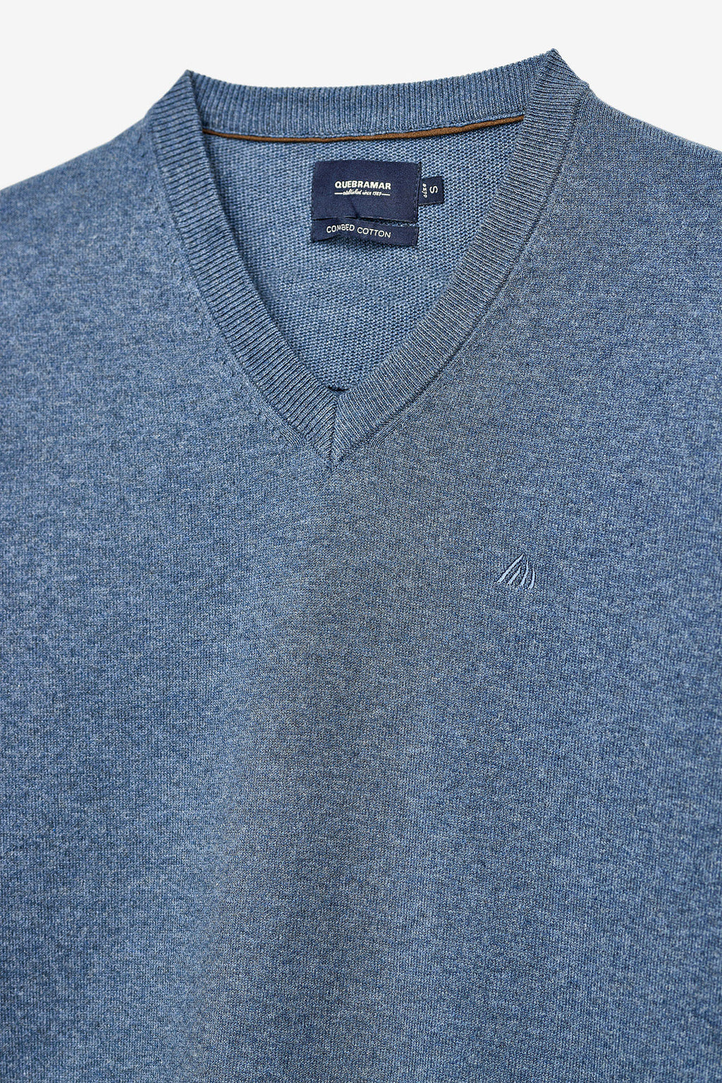 CAMISOLA DE MALHA BÁSICA DECOTE EM V