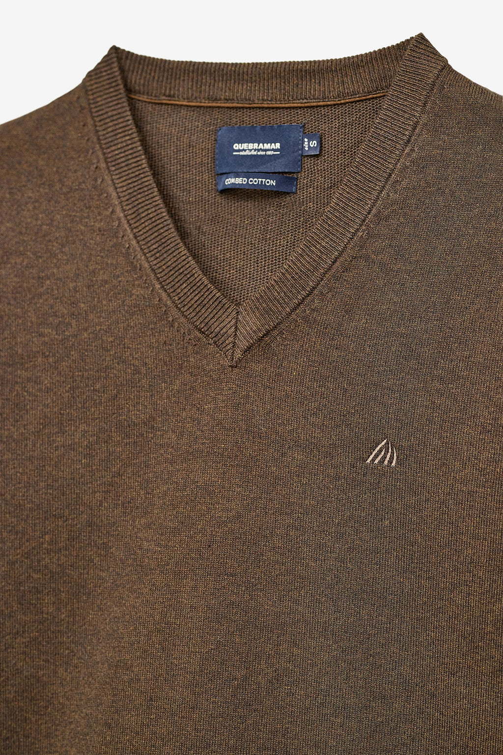 CAMISOLA DE MALHA BÁSICA DECOTE EM V