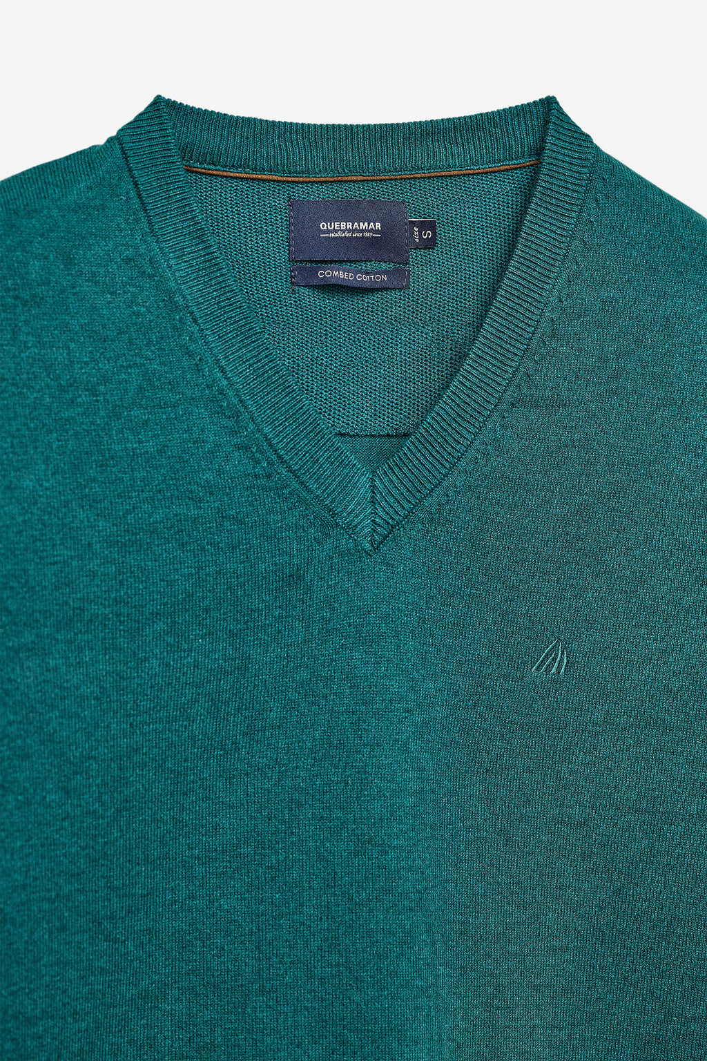CAMISOLA DE MALHA BÁSICA DECOTE EM V