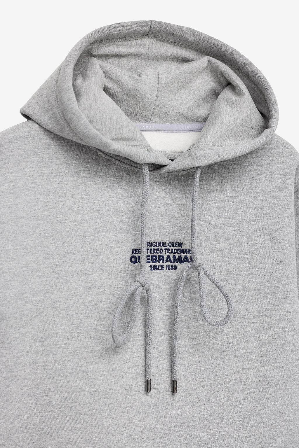 SWEATSHIRT BORDADA COM CAPUZ