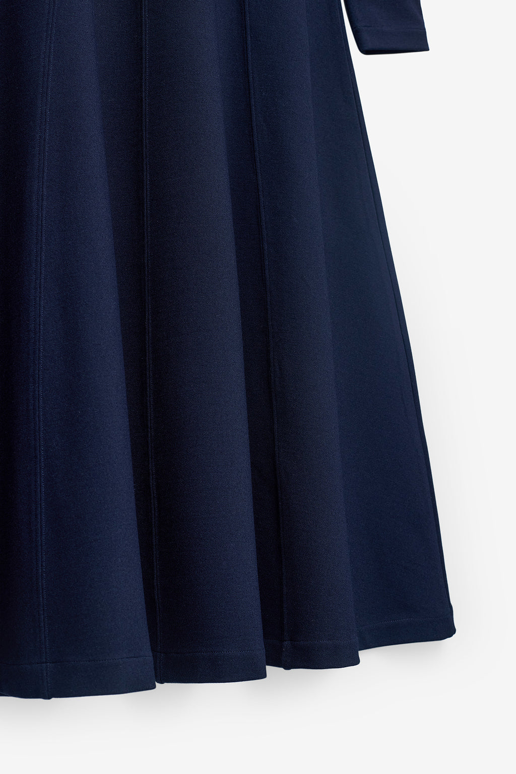 VESTIDO MIDI COM GODÉS