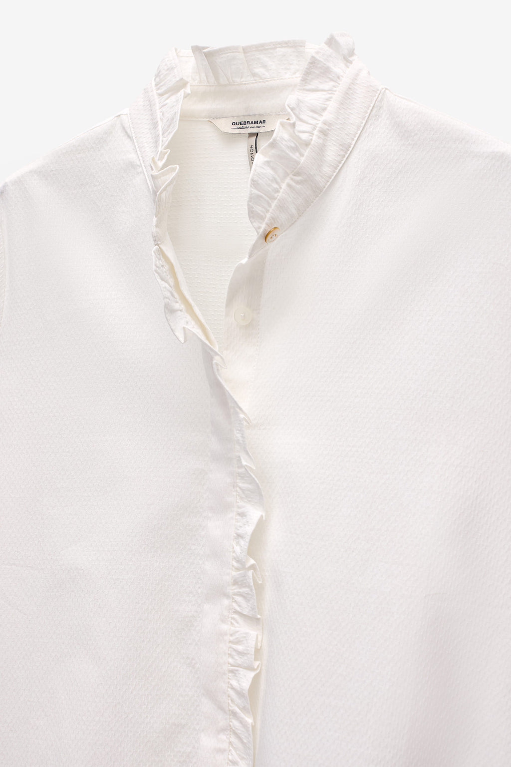 CAMISA COM FOLHOS E MANGA COMPRIDA