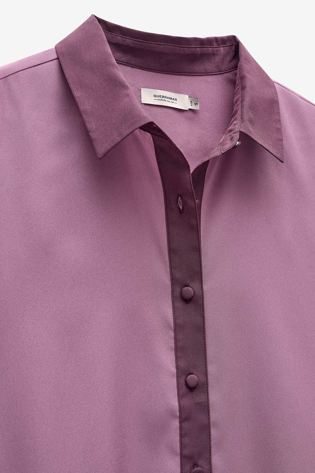 CAMISA COM CONTRASTE DE COR