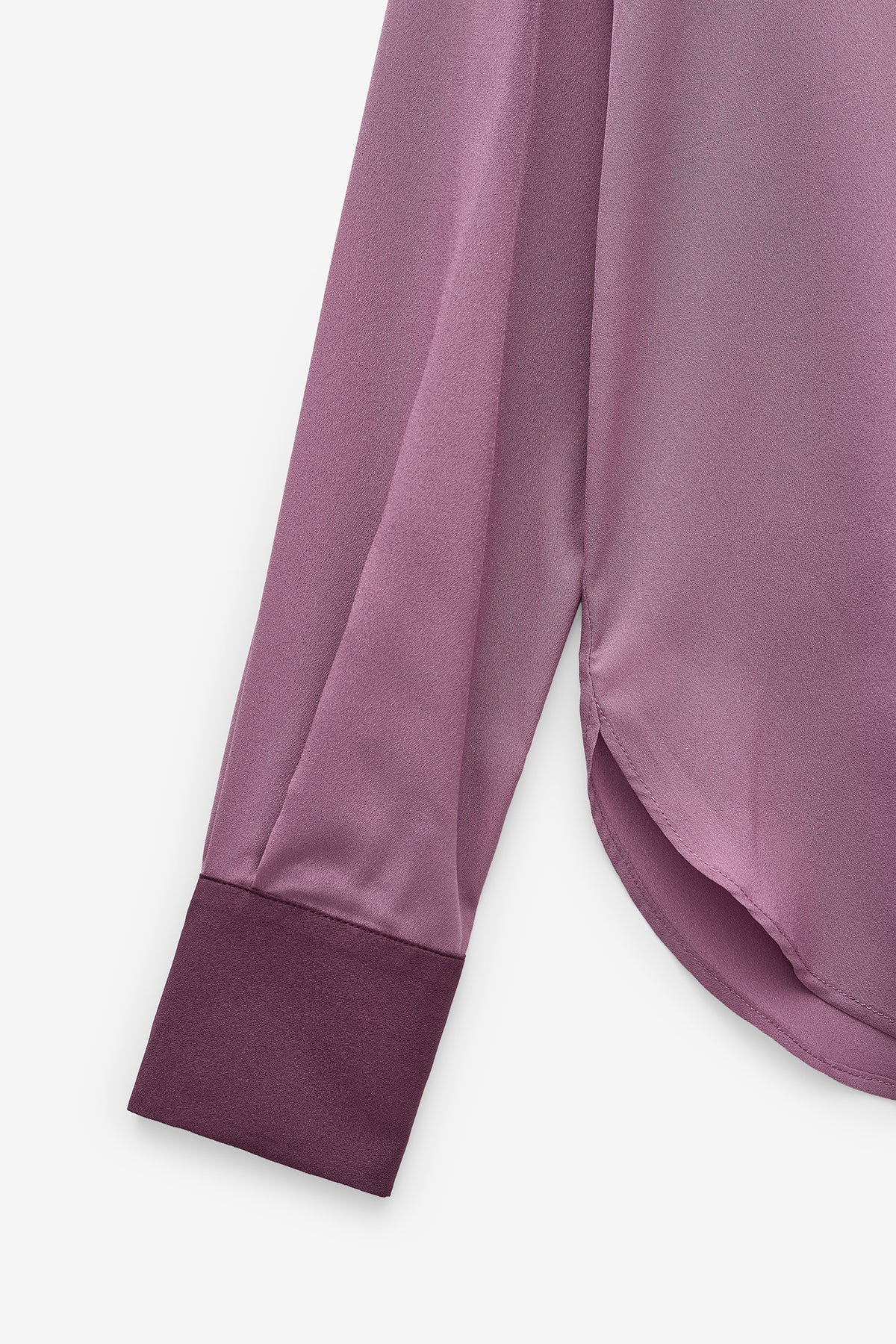 CAMISA COM CONTRASTE DE COR
