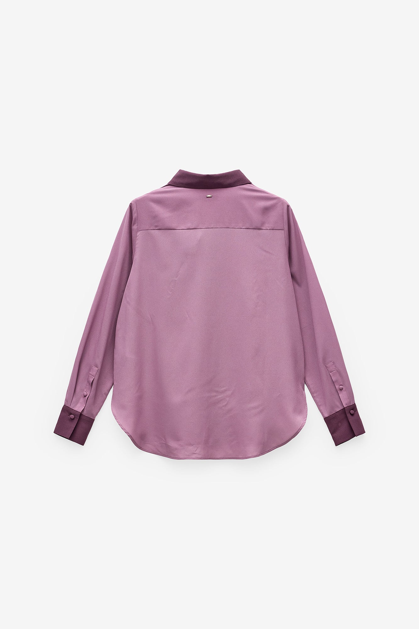 CAMISA COM CONTRASTE DE COR