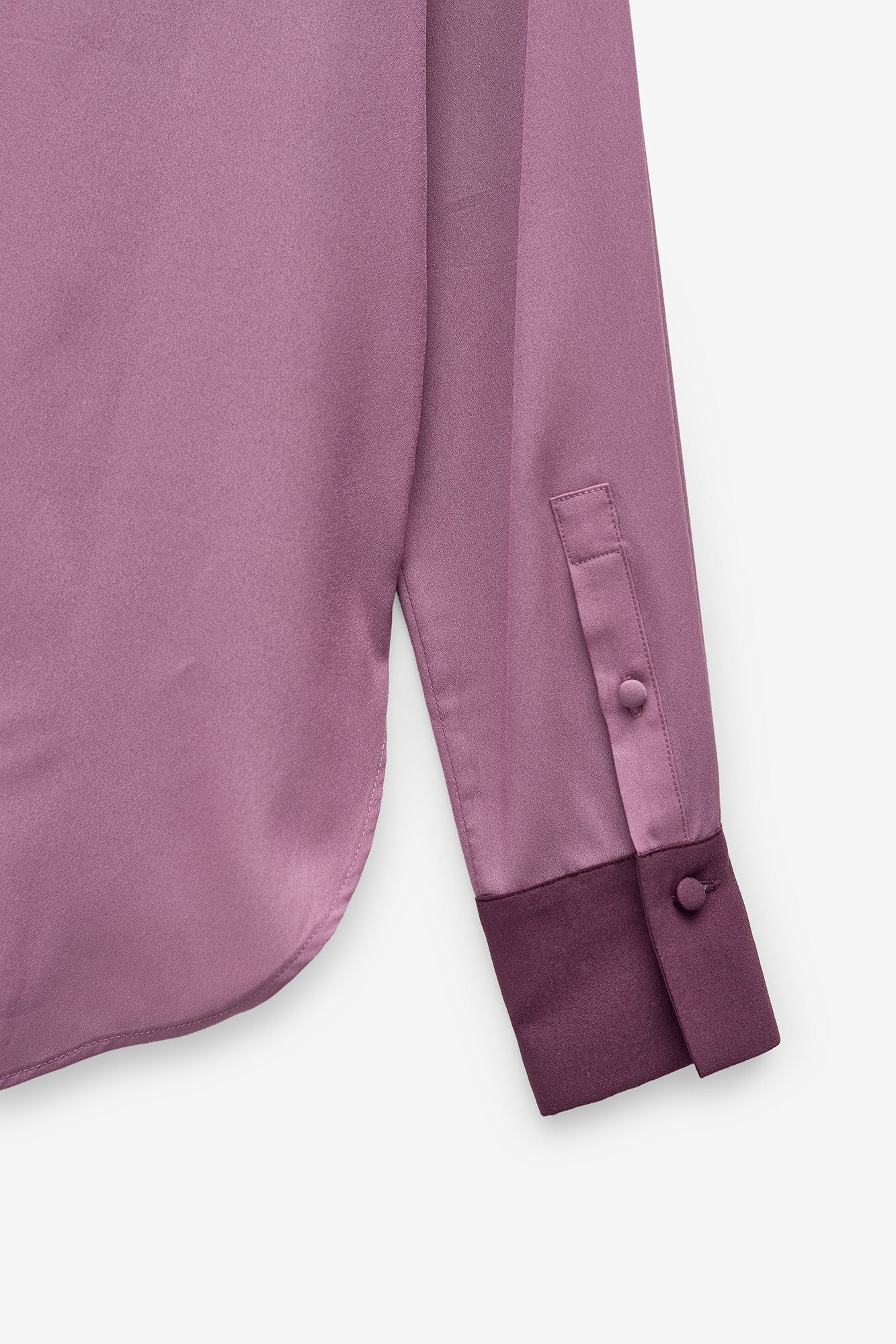 CAMISA COM CONTRASTE DE COR