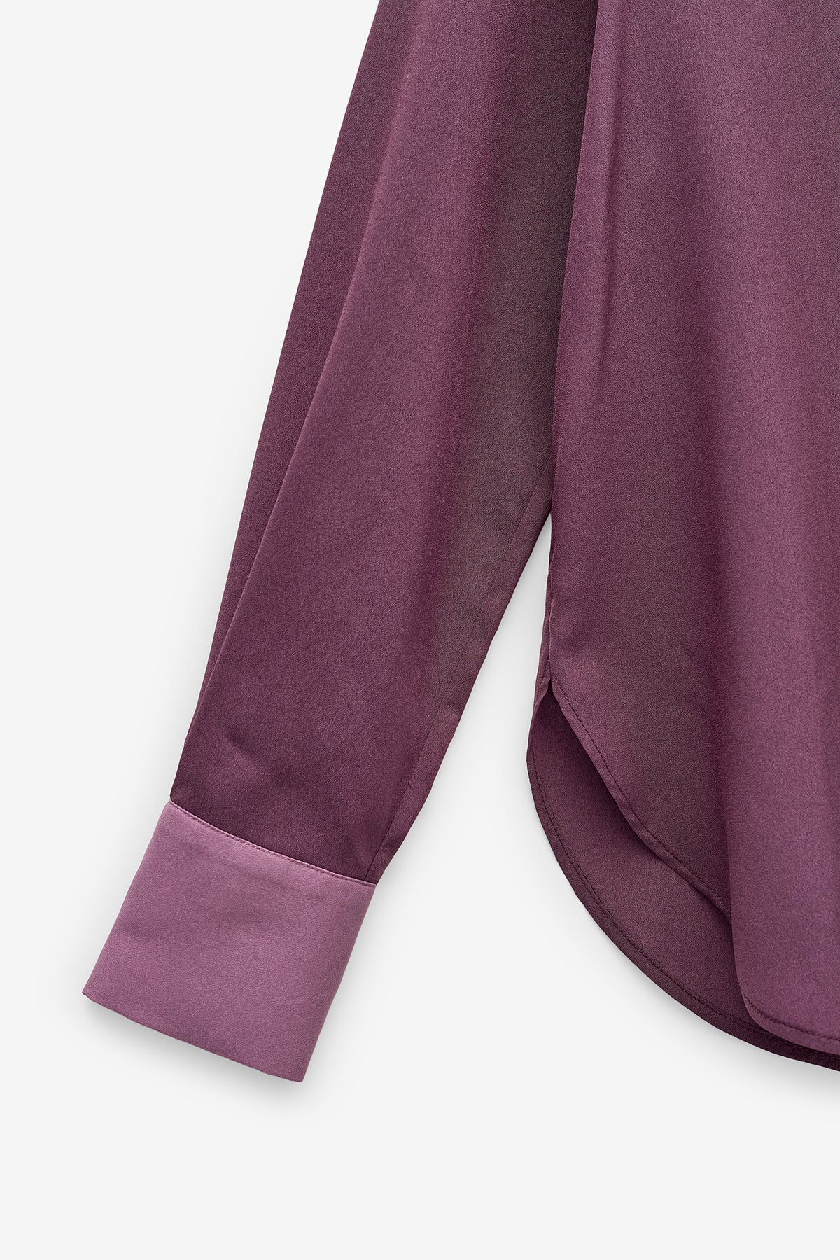 CAMISA COM CONTRASTE DE COR
