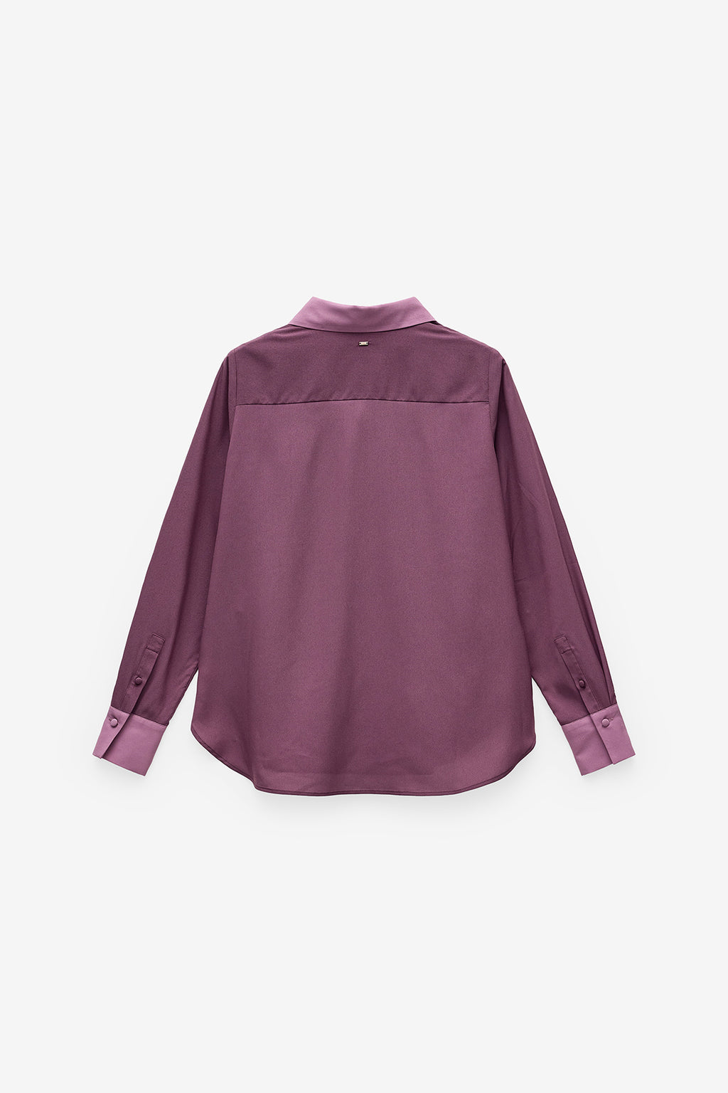 CAMISA COM CONTRASTE DE COR