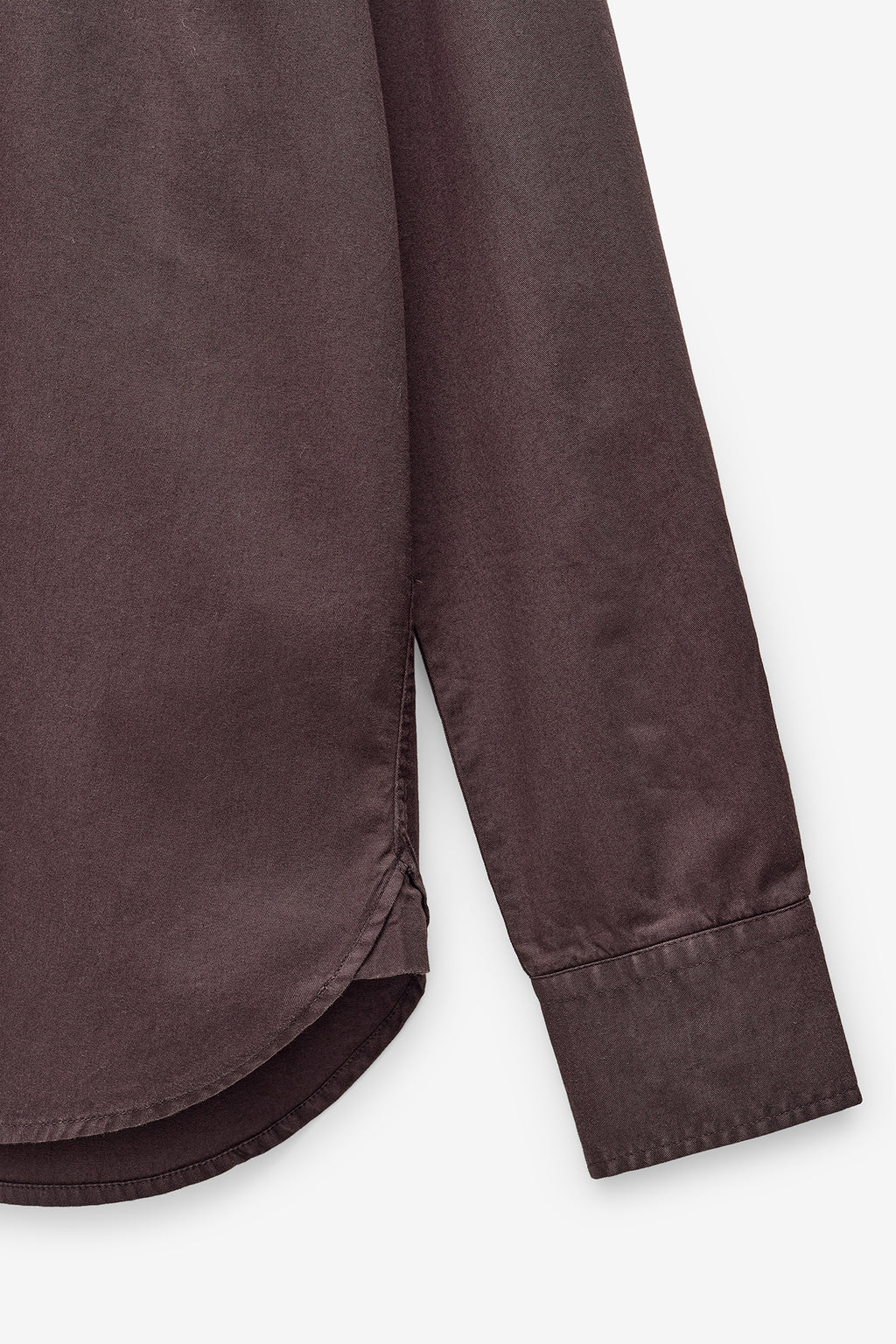 CAMISA BÁSICA REGULAR FIT EM SARJA
