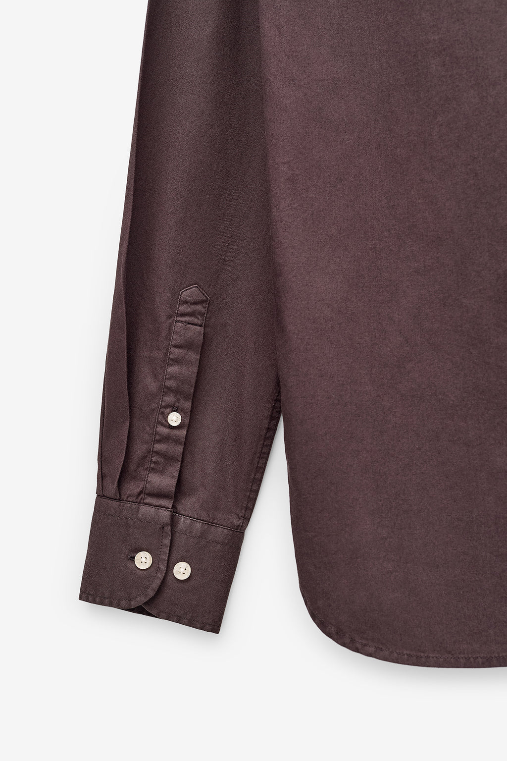 CAMISA BÁSICA REGULAR FIT EM SARJA