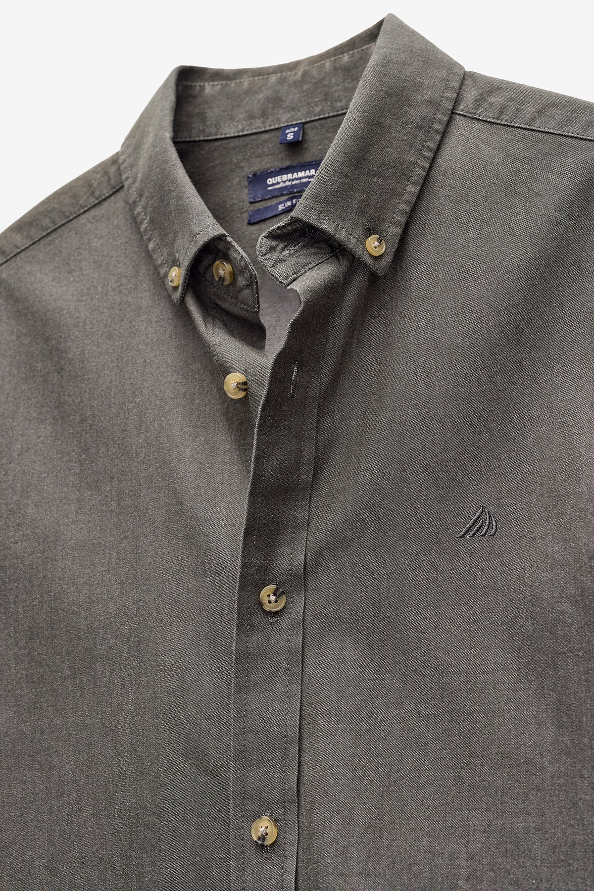 CAMISA EM GANGA LEVE SLIM FIT
