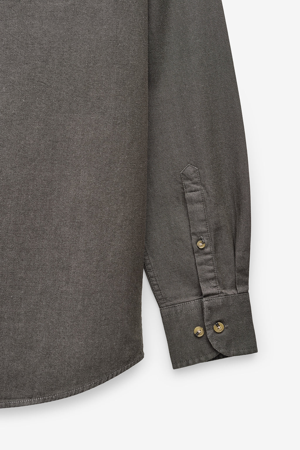 CAMISA EM GANGA LEVE SLIM FIT