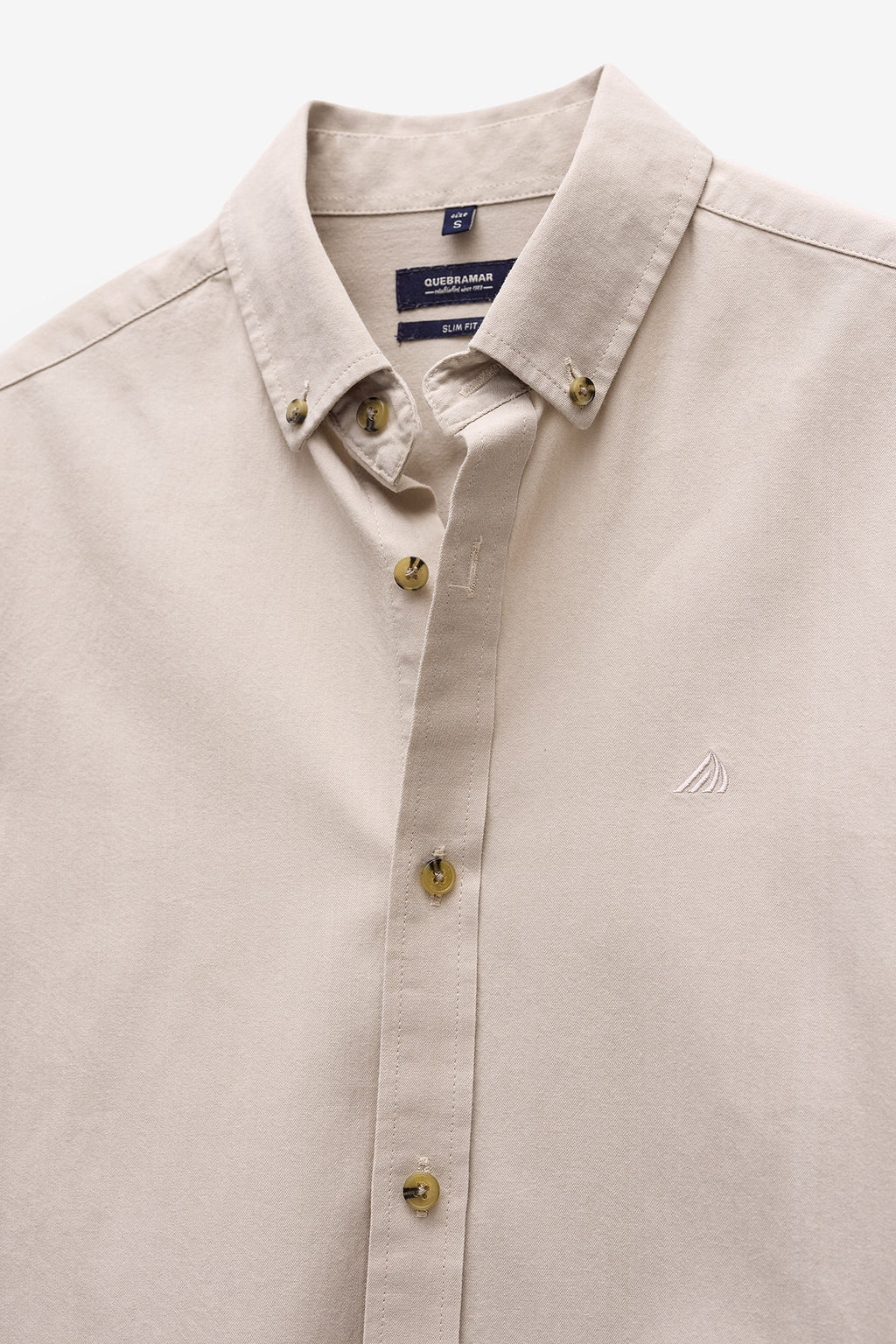 CAMISA EM GANGA LEVE SLIM FIT
