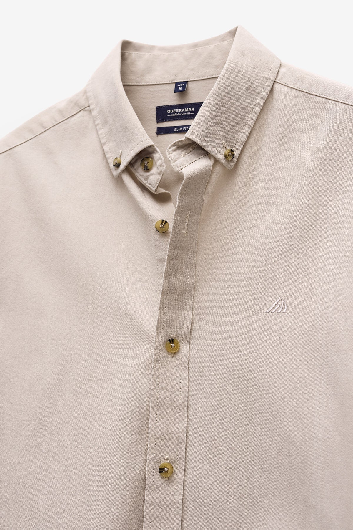 CAMISA EM GANGA LEVE SLIM FIT