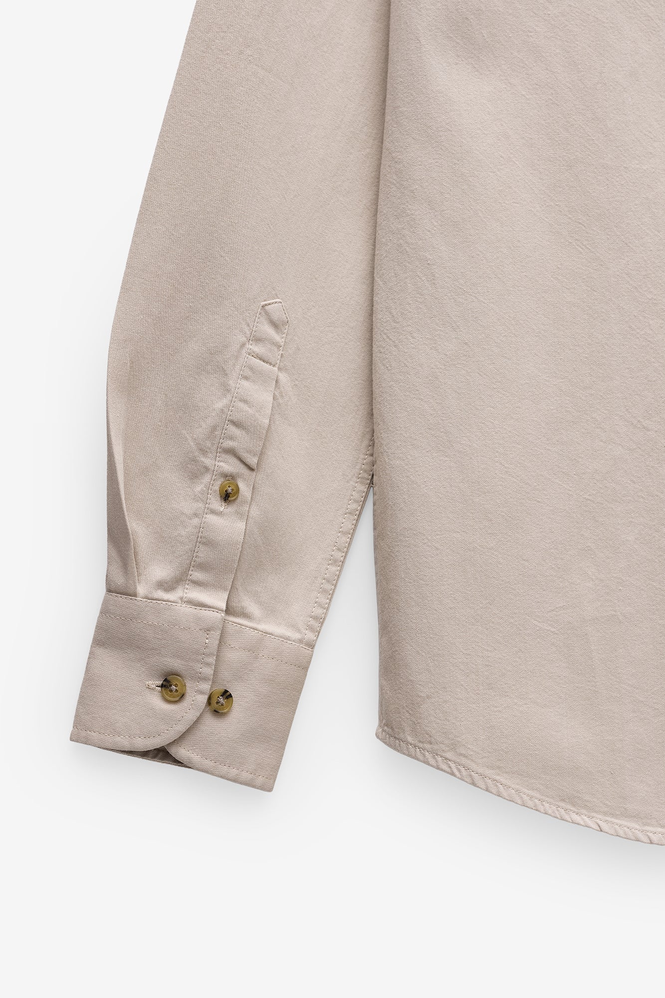 CAMISA EM GANGA LEVE SLIM FIT