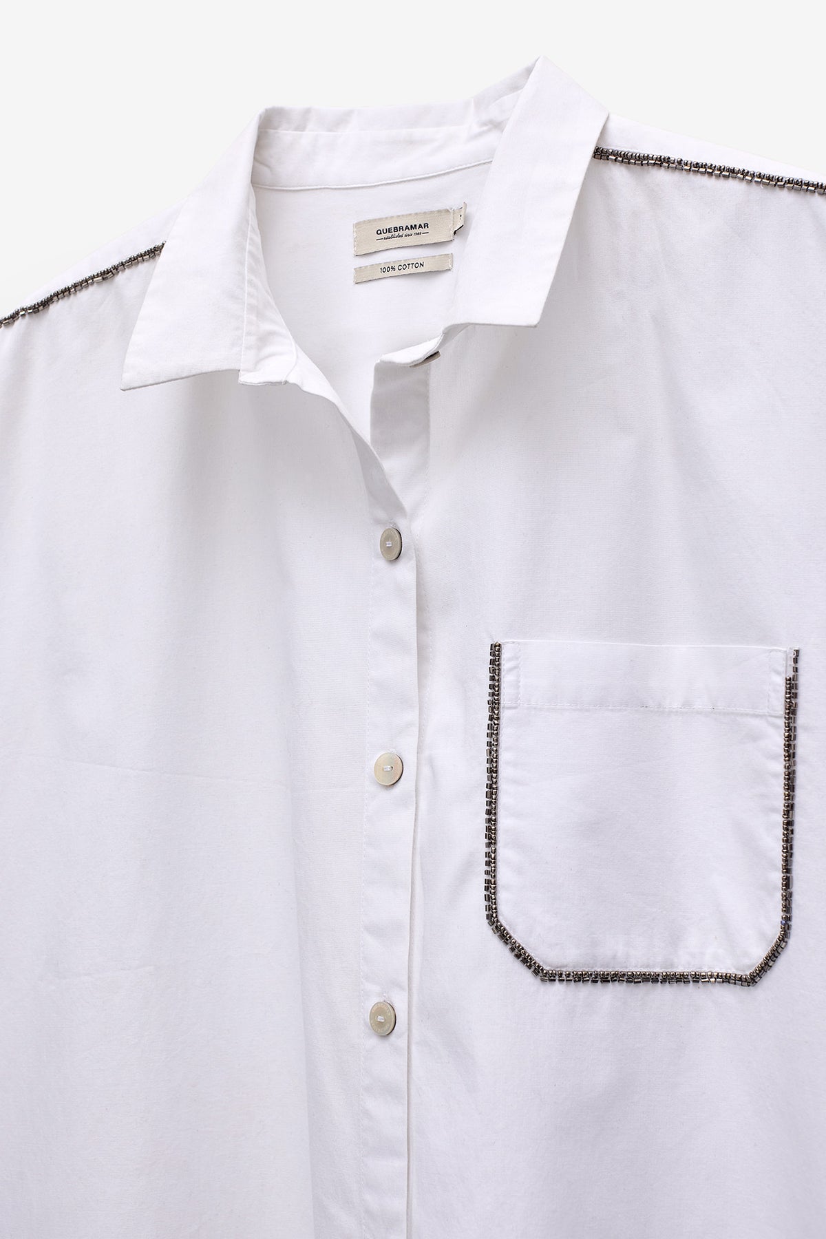CAMISA OVERSIZE COM MISSANGAS