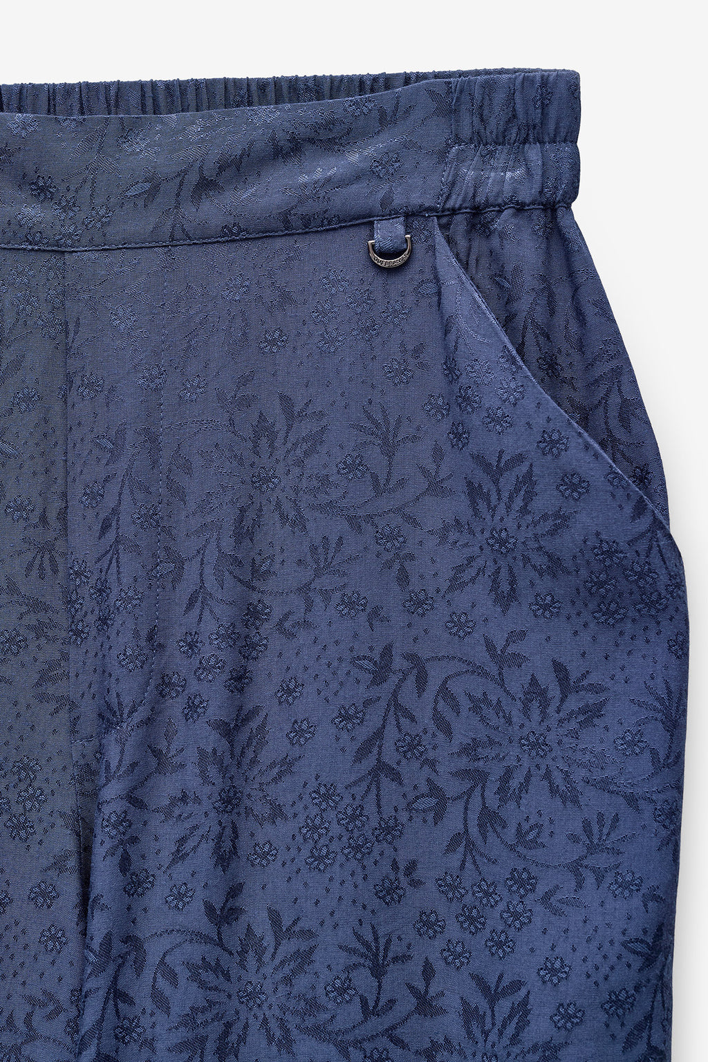 CALÇAS EM TECIDO JACQUARD