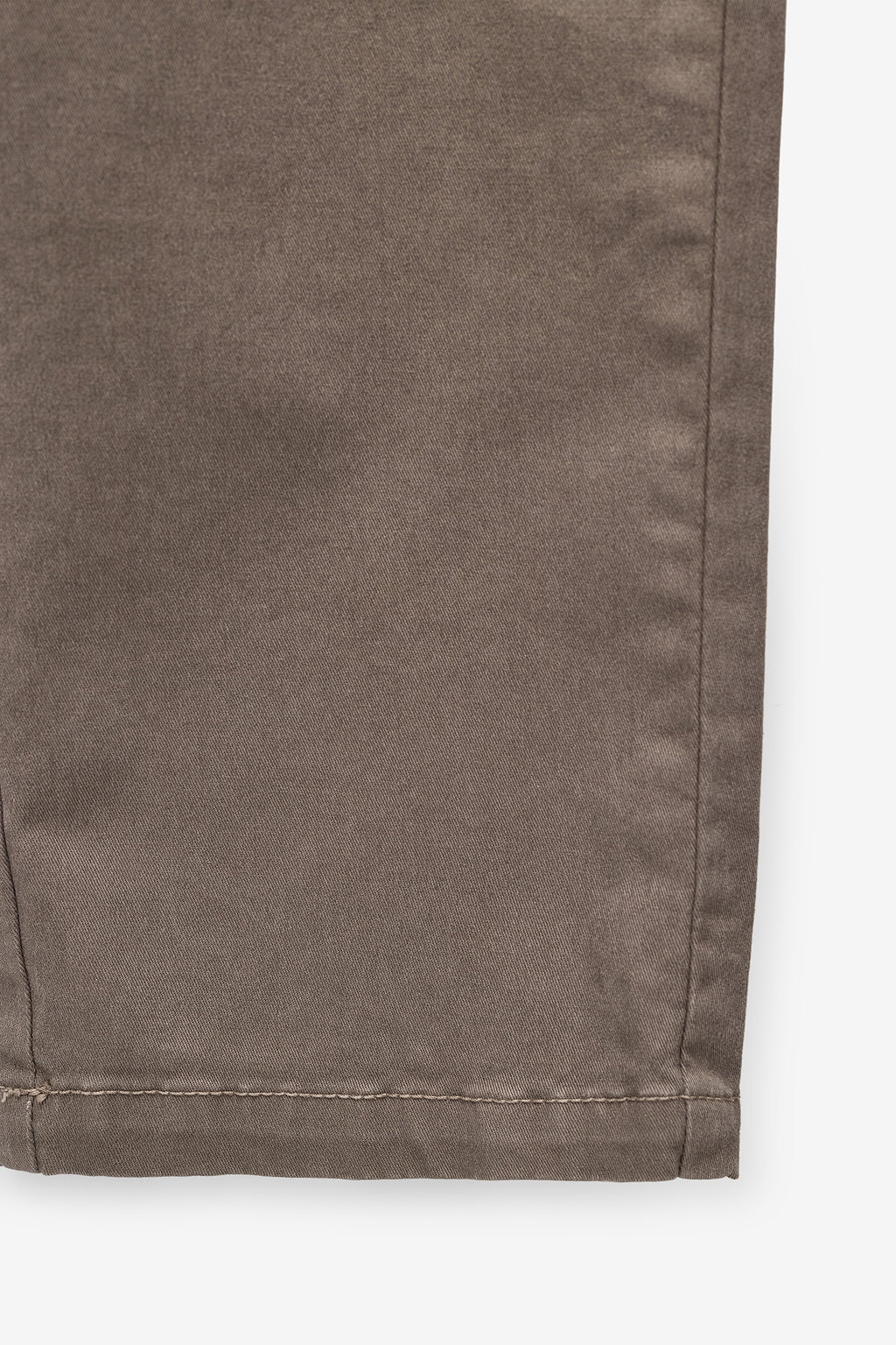 CALÇAS CHINO TAPERED