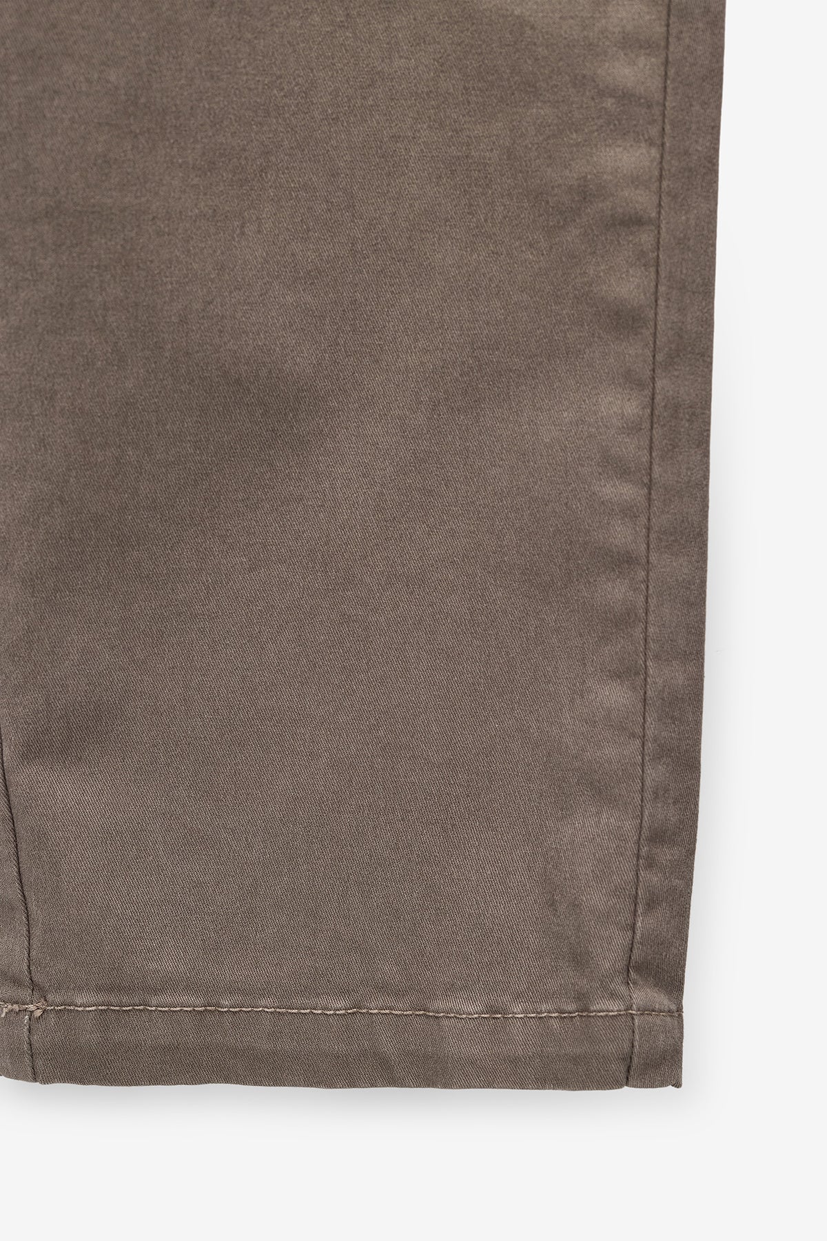 CALÇAS CHINO TAPERED