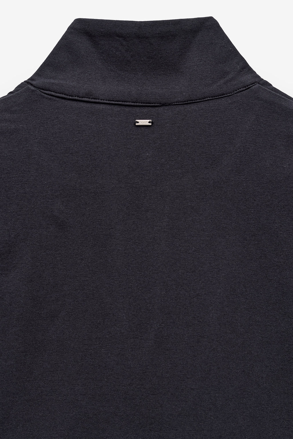 LONGSLEEVE COM DECOTE EM V