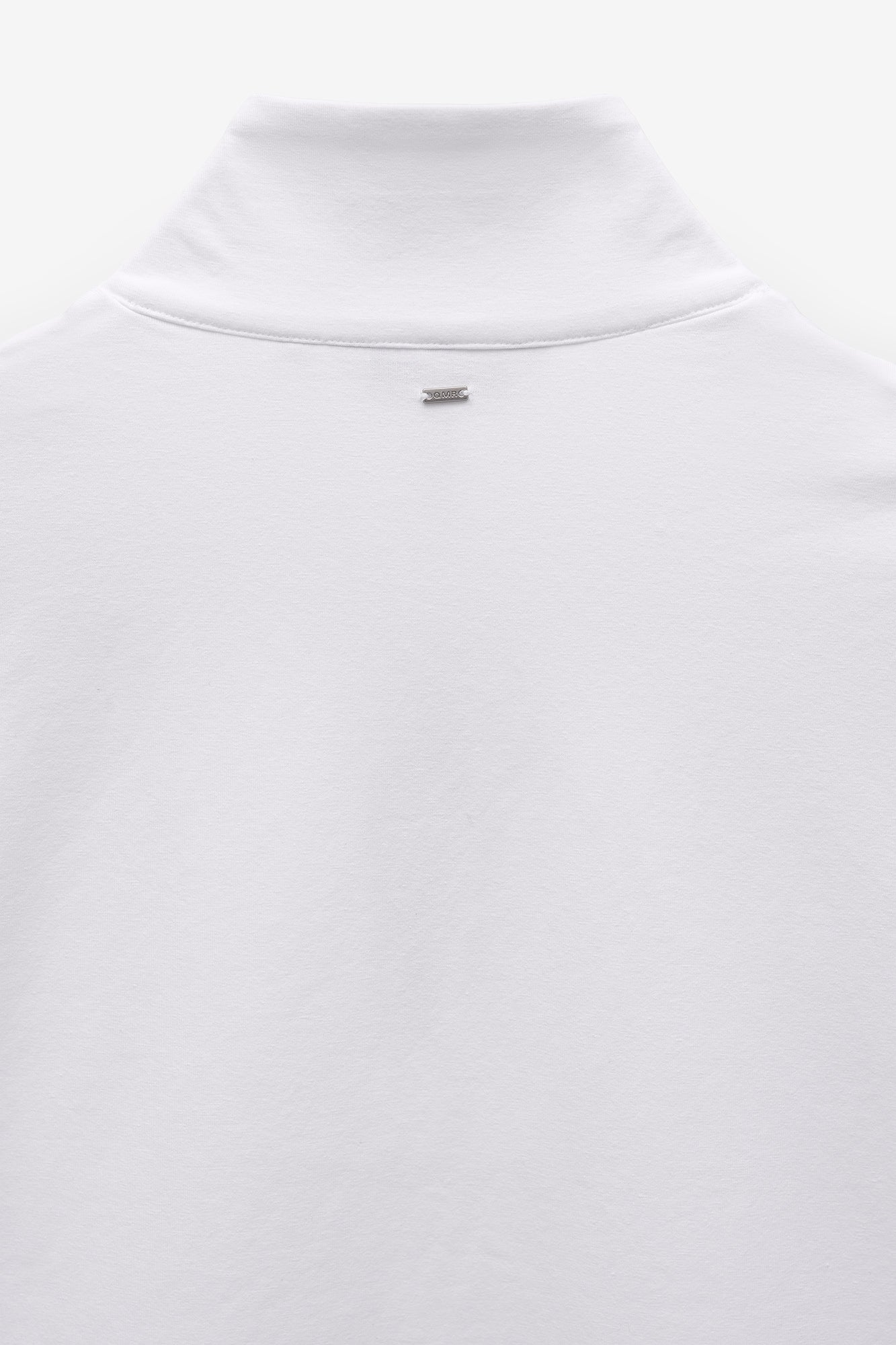 LONGSLEEVE COM DECOTE EM V