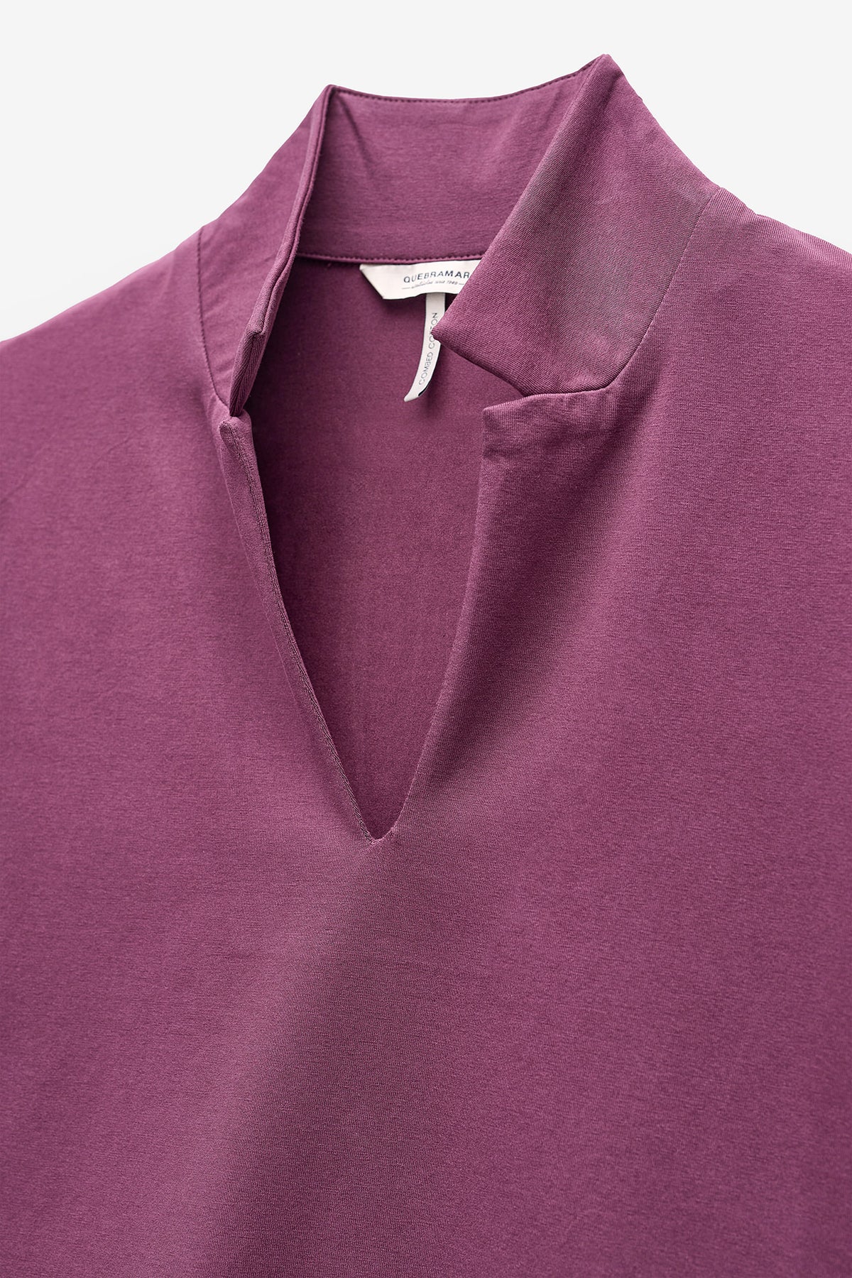 LONGSLEEVE COM DECOTE EM V