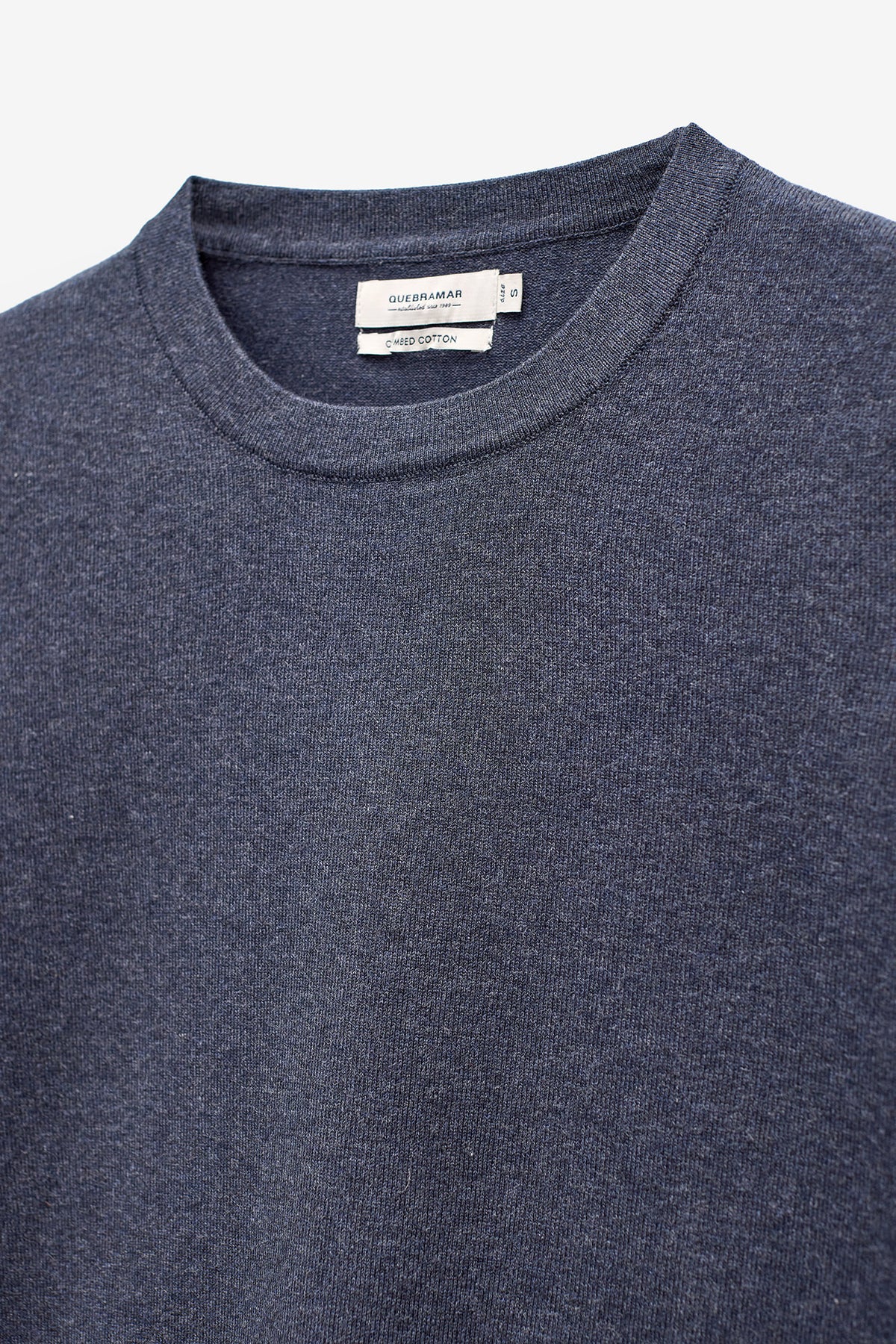 CAMISOLA DE MALHA COM DECOTE REDONDO