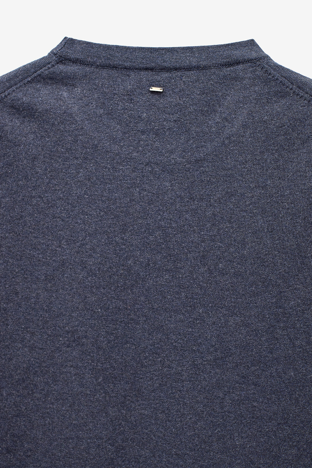CAMISOLA DE MALHA COM DECOTE REDONDO