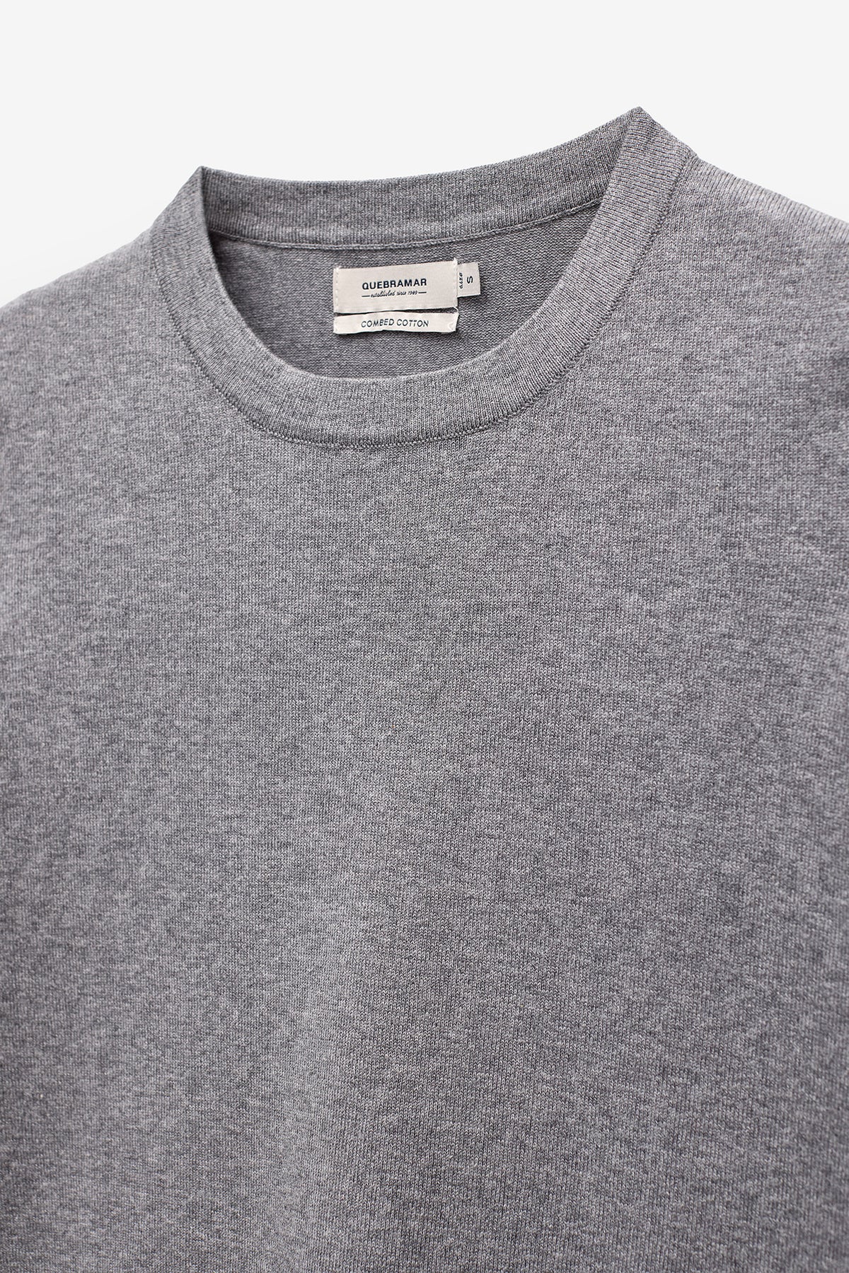 CAMISOLA DE MALHA COM DECOTE REDONDO