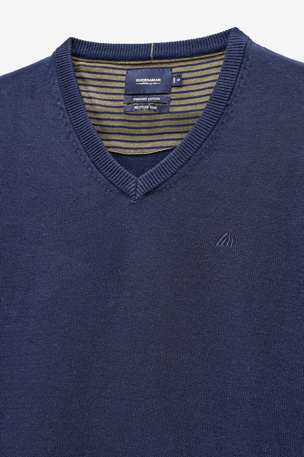 CAMISOLA BÁSICA DECOTE EM V