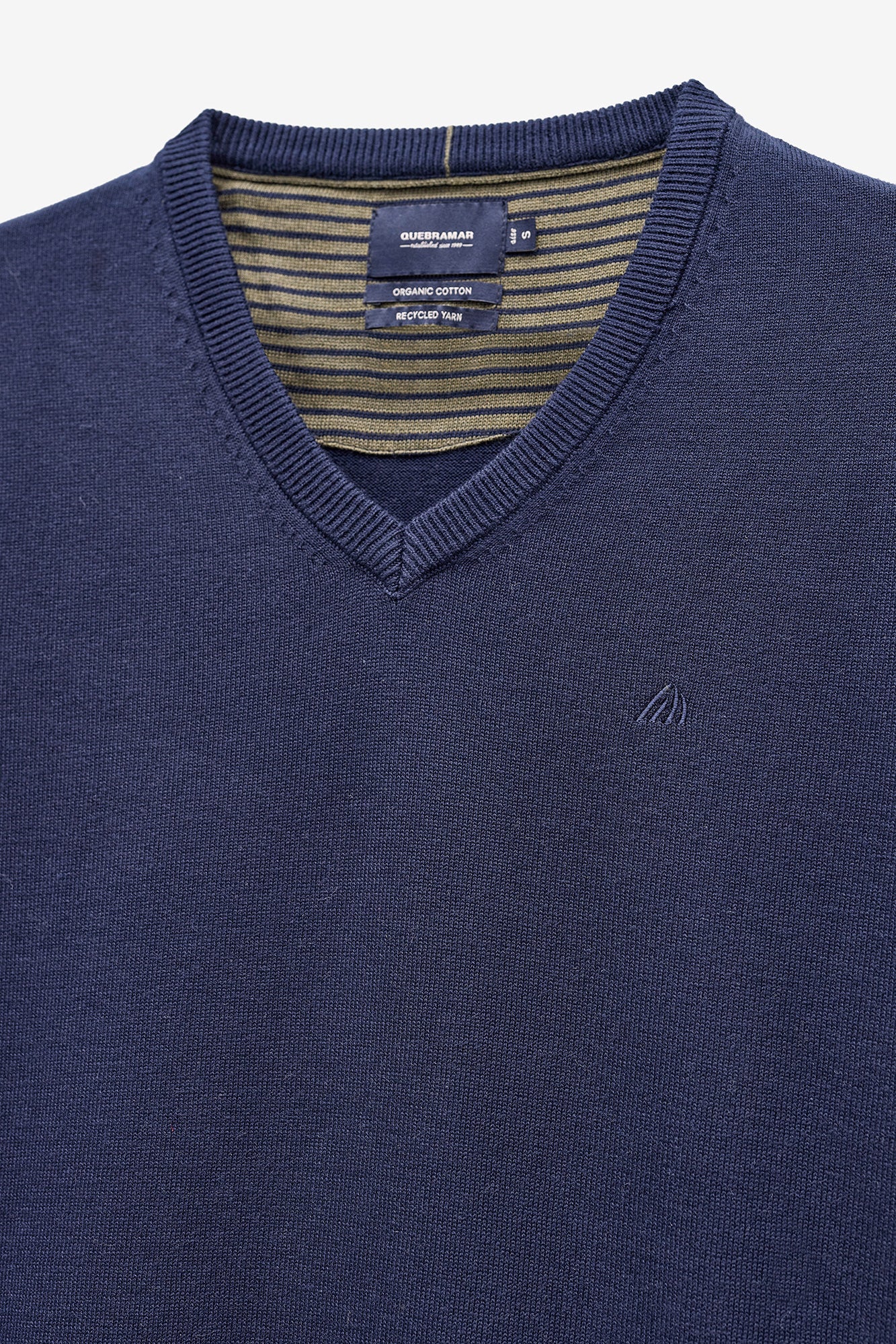 CAMISOLA BÁSICA DECOTE EM V
