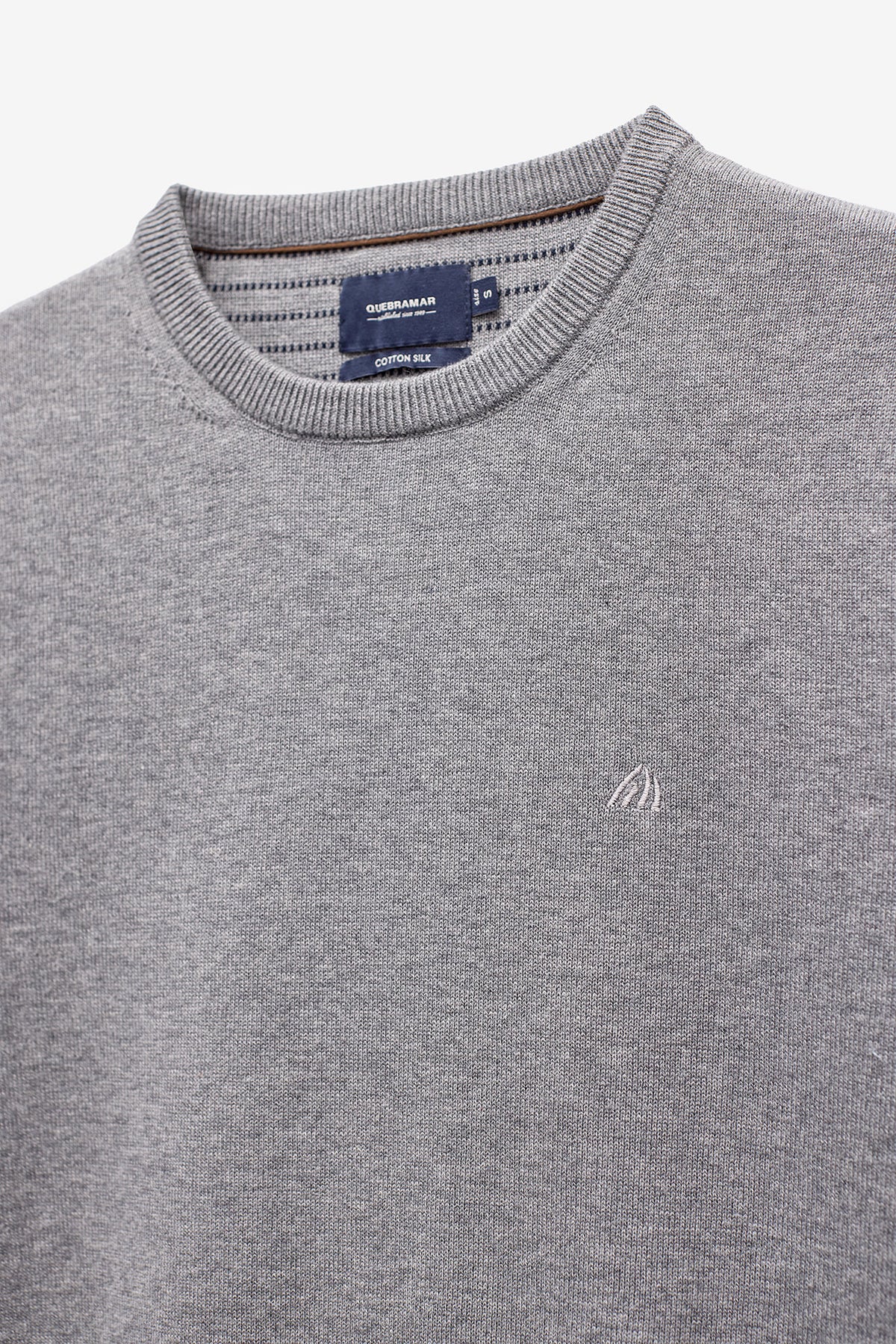 CAMISOLA DE MALHA COM DECOTE REDONDO