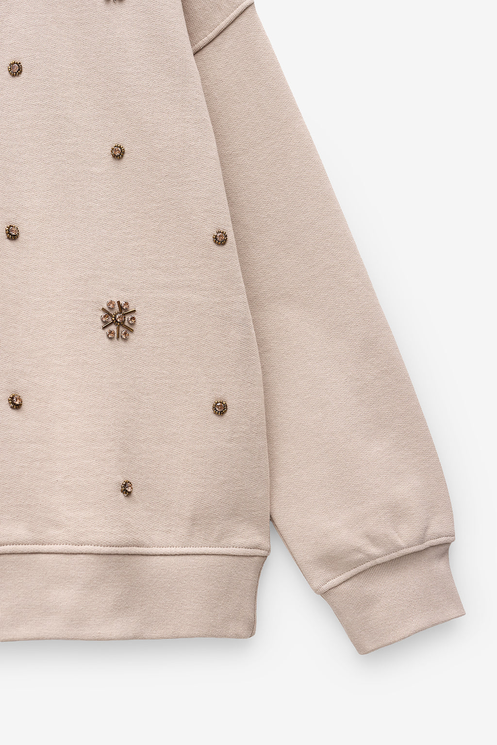 SWEATSHIRT COM APLICAÇÕES BRILHANTES