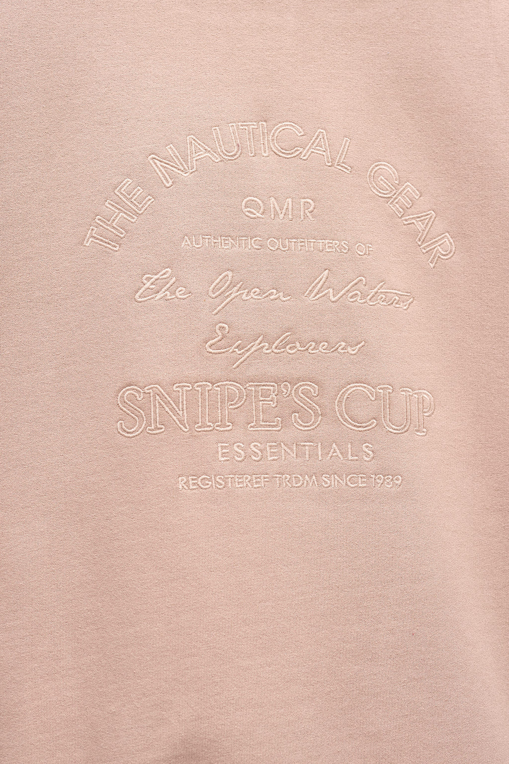 SWEATSHIRT COM CAPUZ E BORDADO