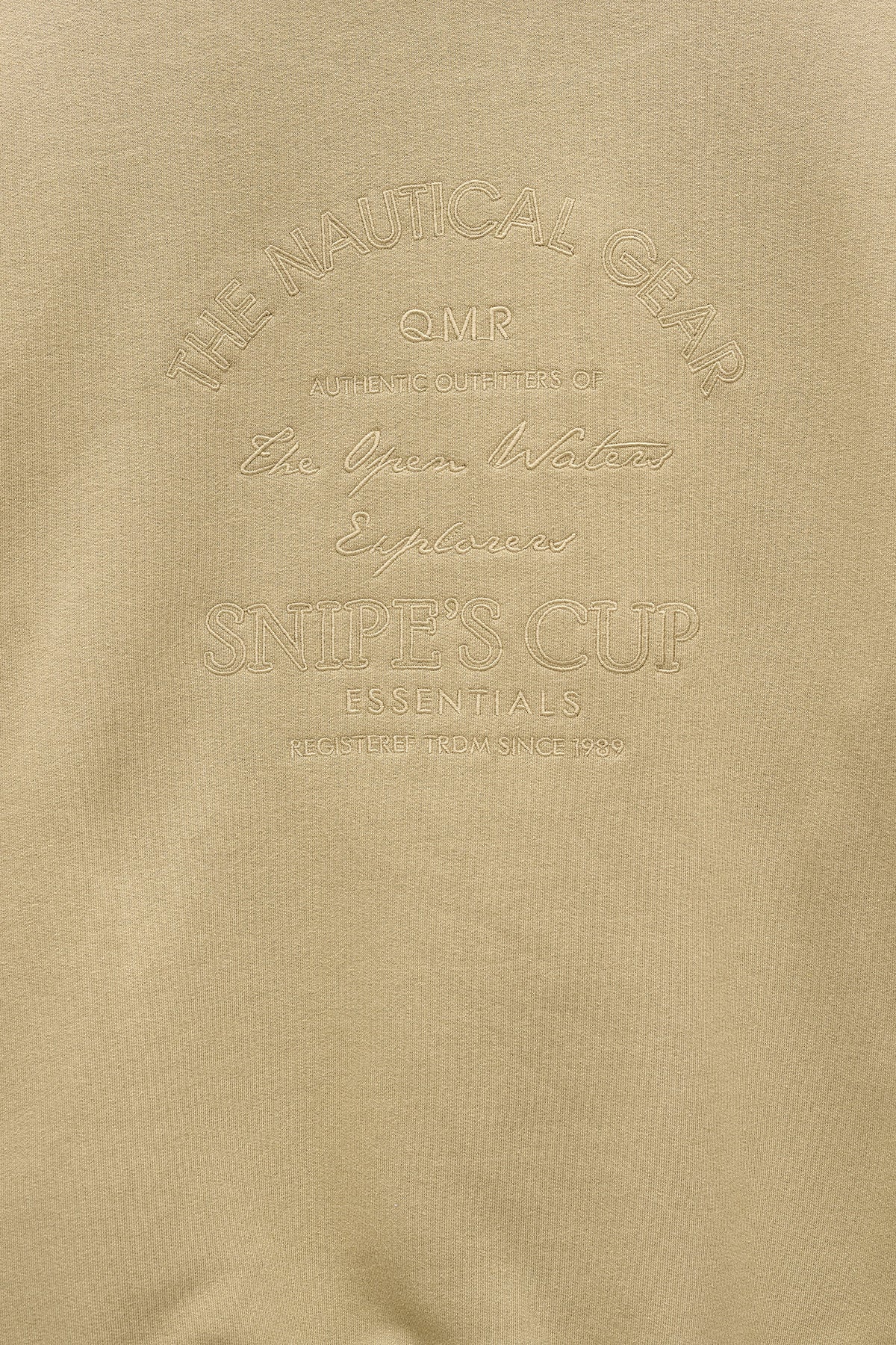 SWEATSHIRT COM CAPUZ E BORDADO