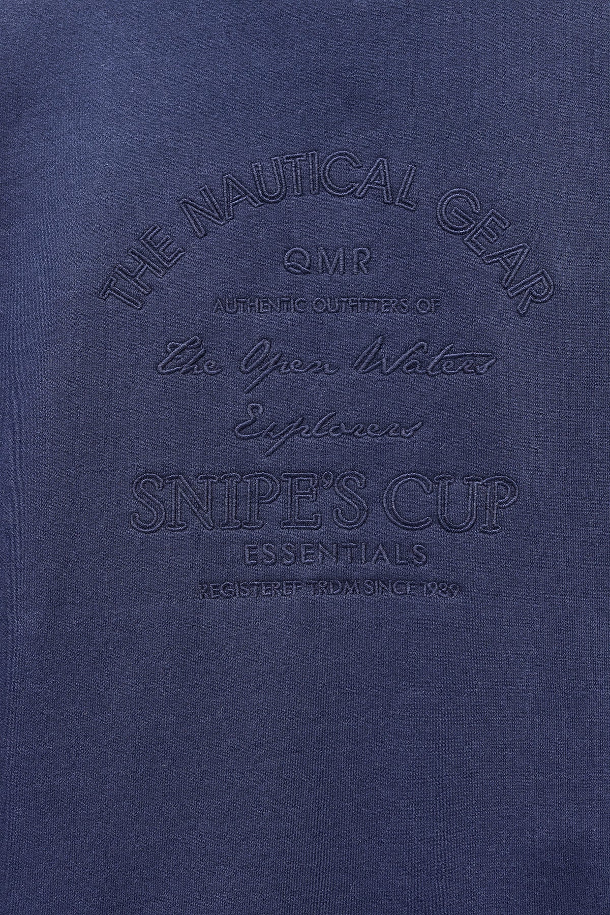 SWEATSHIRT COM CAPUZ E BORDADO