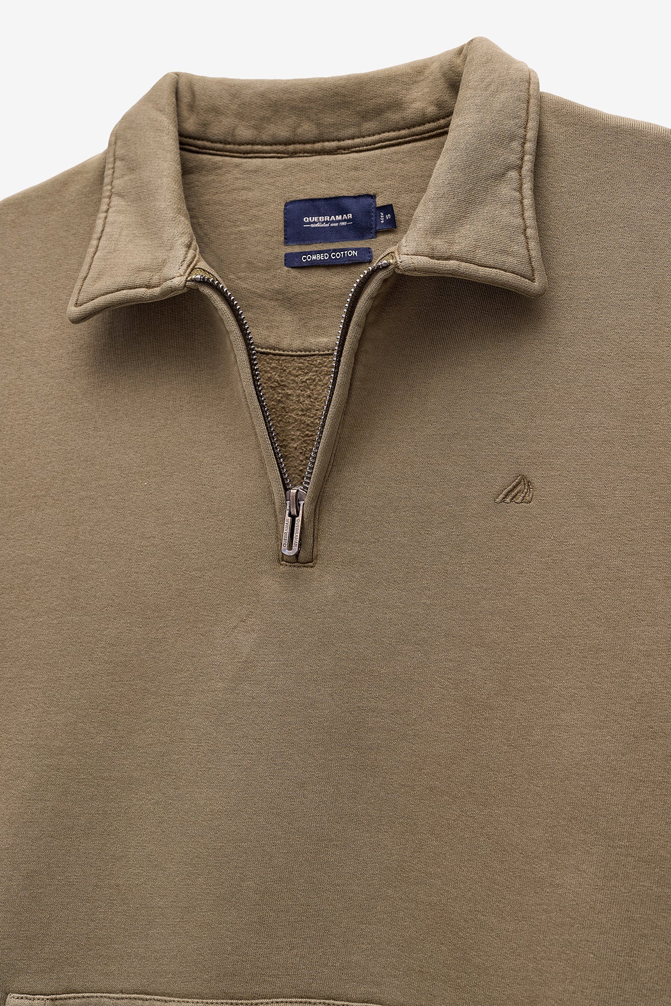 SWEATSHIRT COM FECHO GARMENT DYE