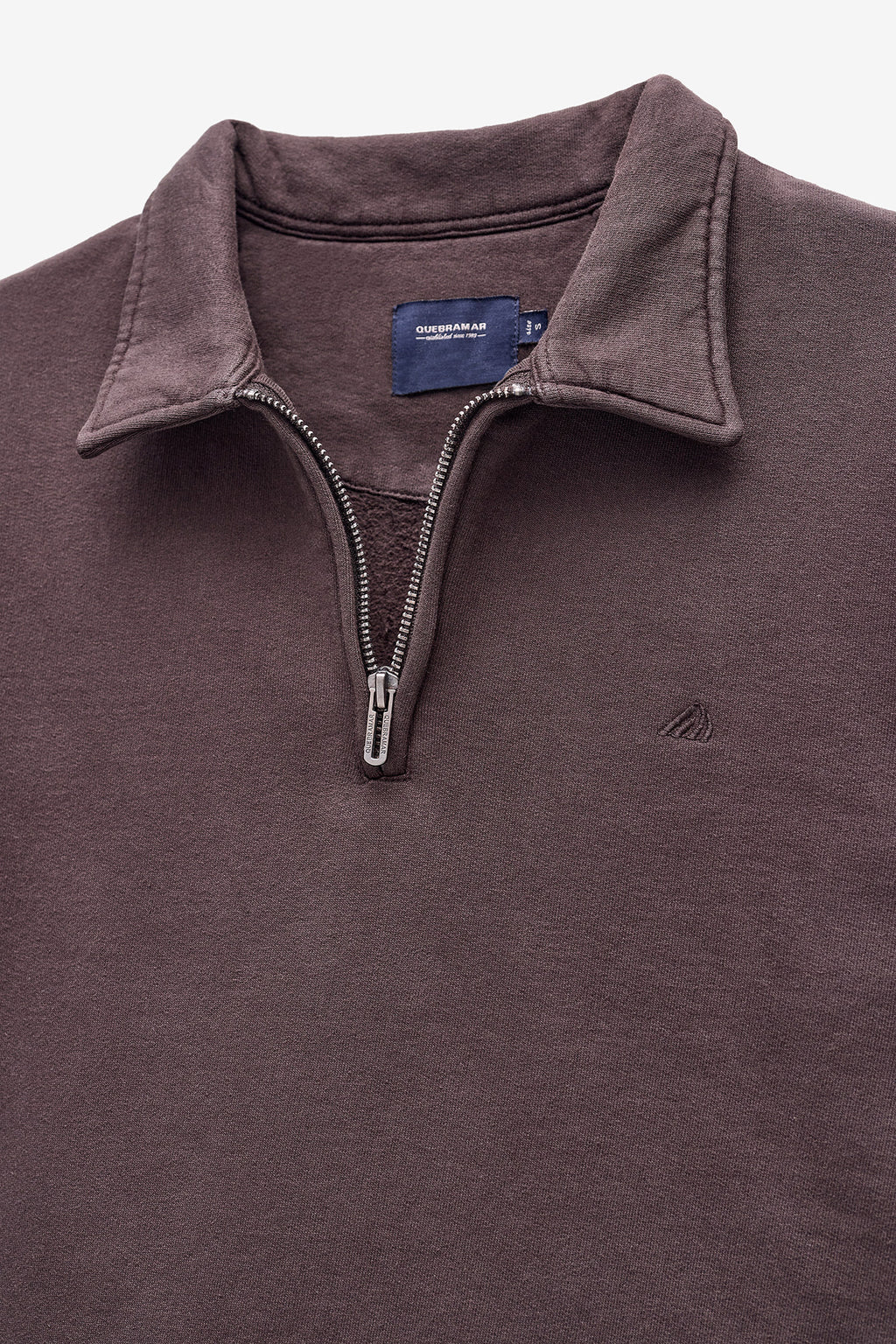 SWEATSHIRT COM FECHO GARMENT DYE