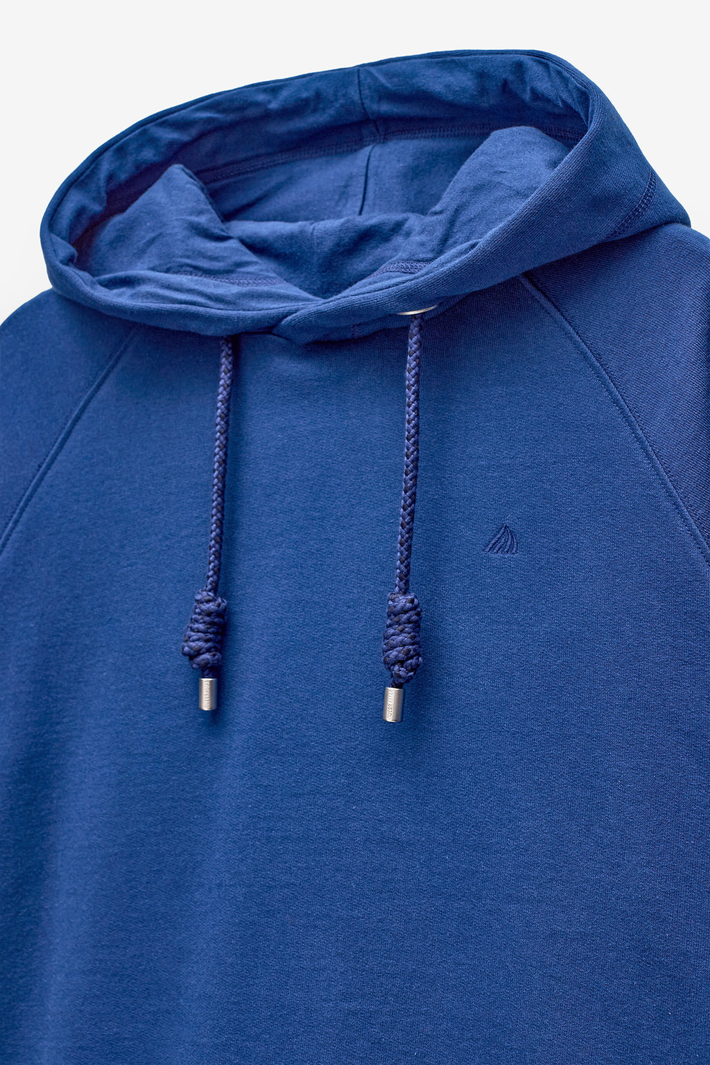 SWEATSHIRT COM CAPUZ E LOGO