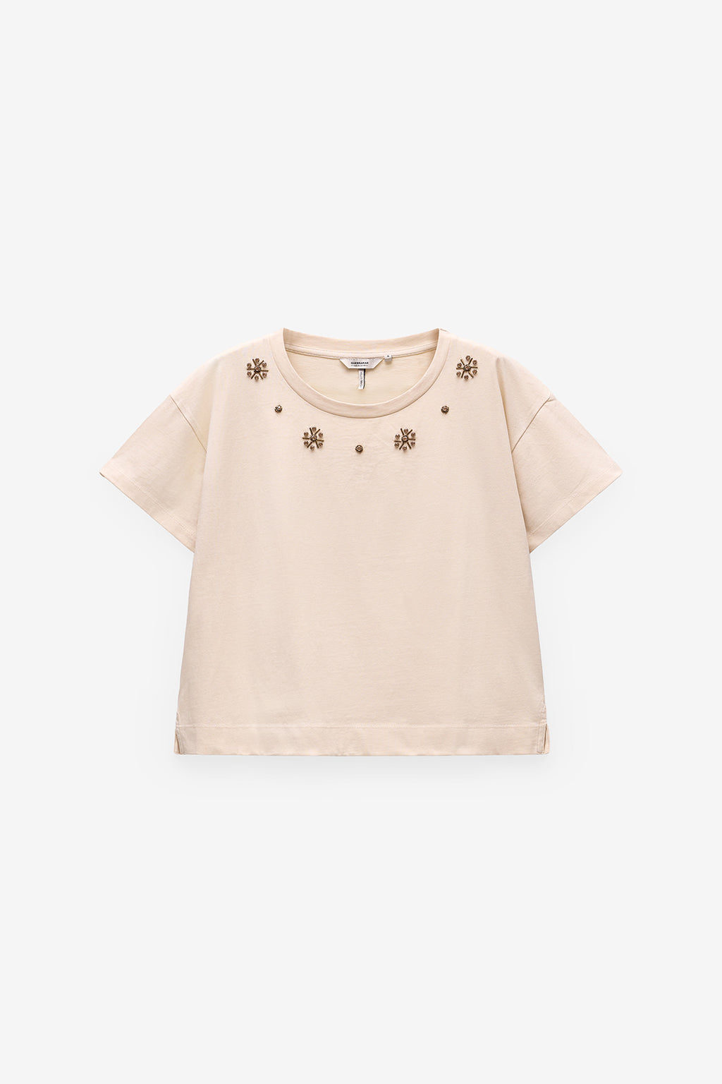 T-SHIRT COM APLICAÇÕES BRILHANTES