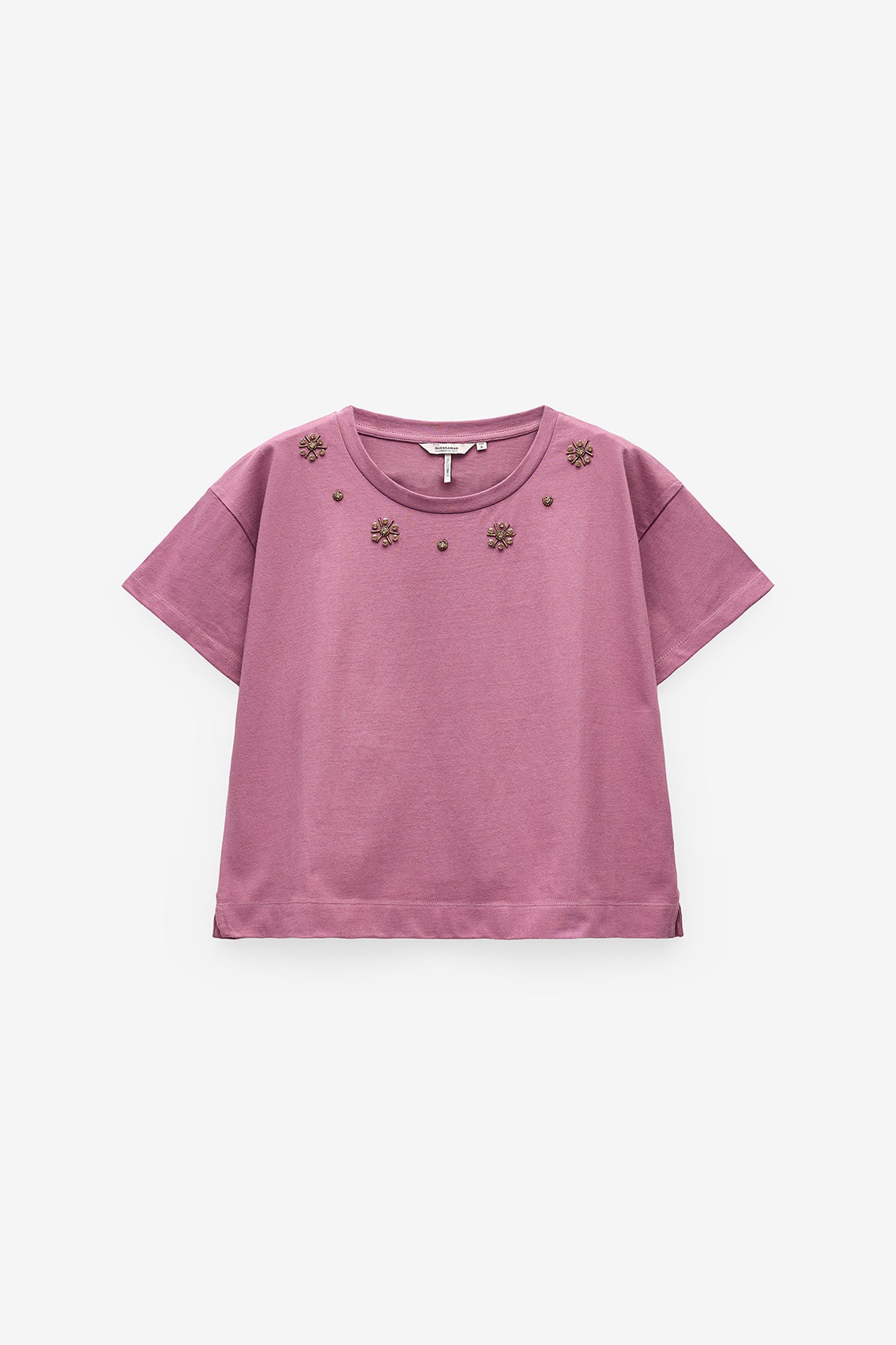 T-SHIRT COM APLICAÇÕES NA FRENTE BRILHANTES