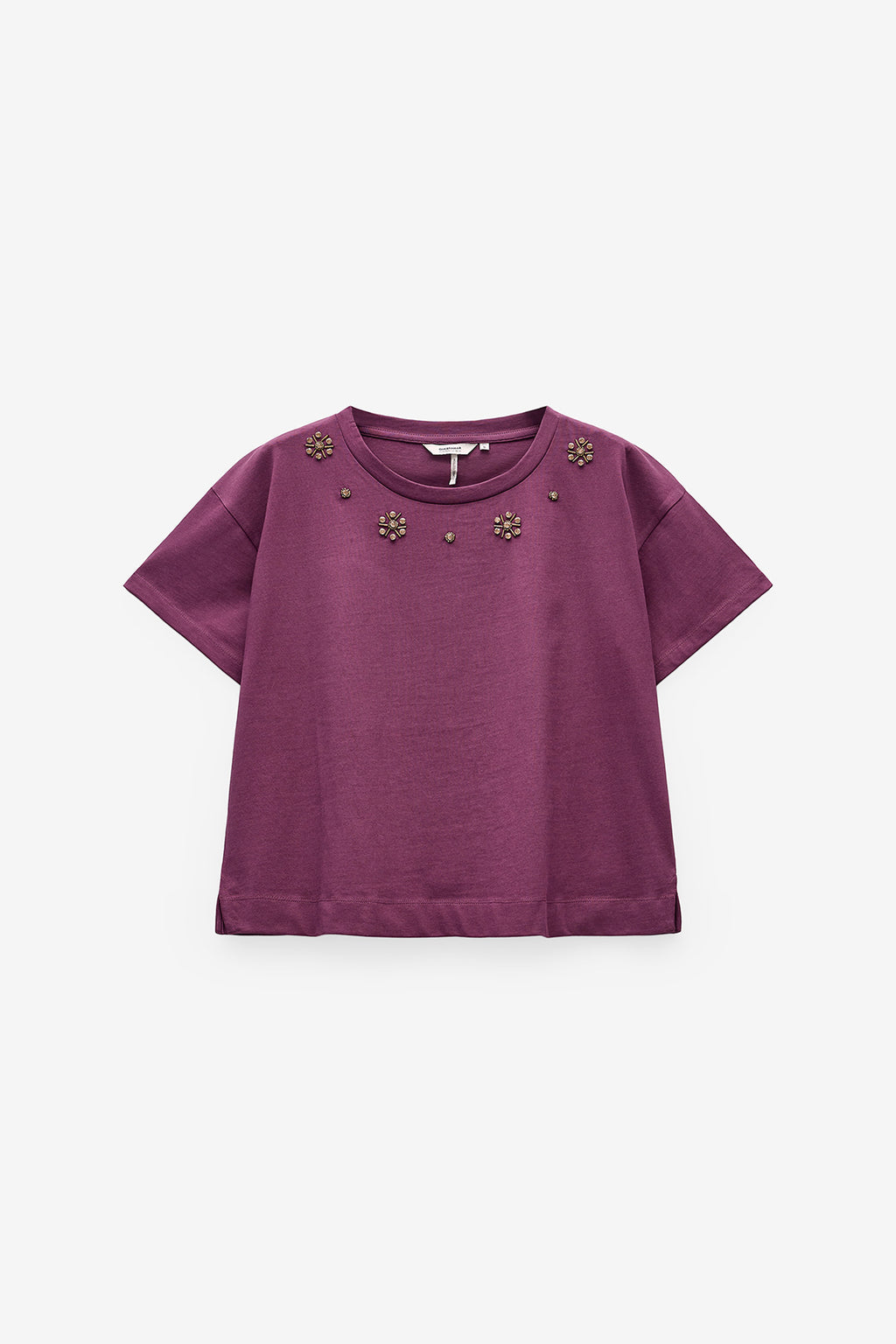 T-SHIRT COM APLICAÇÕES BRILHANTES