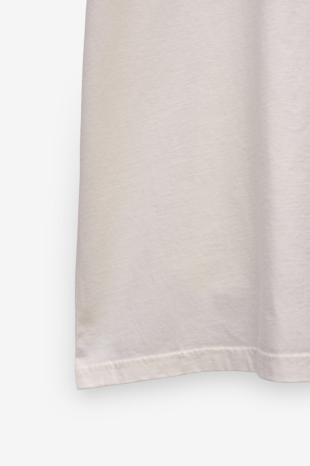 T-SHIRT BÁSICA COM LOGO