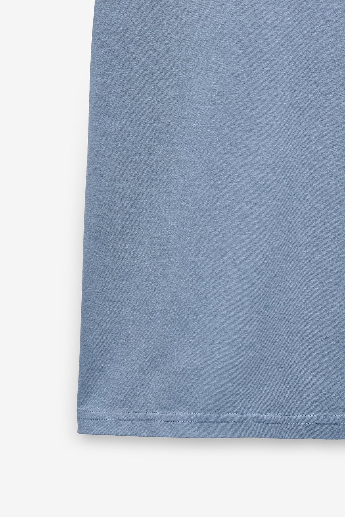 T-SHIRT GARMENT DYE COM BORDADO