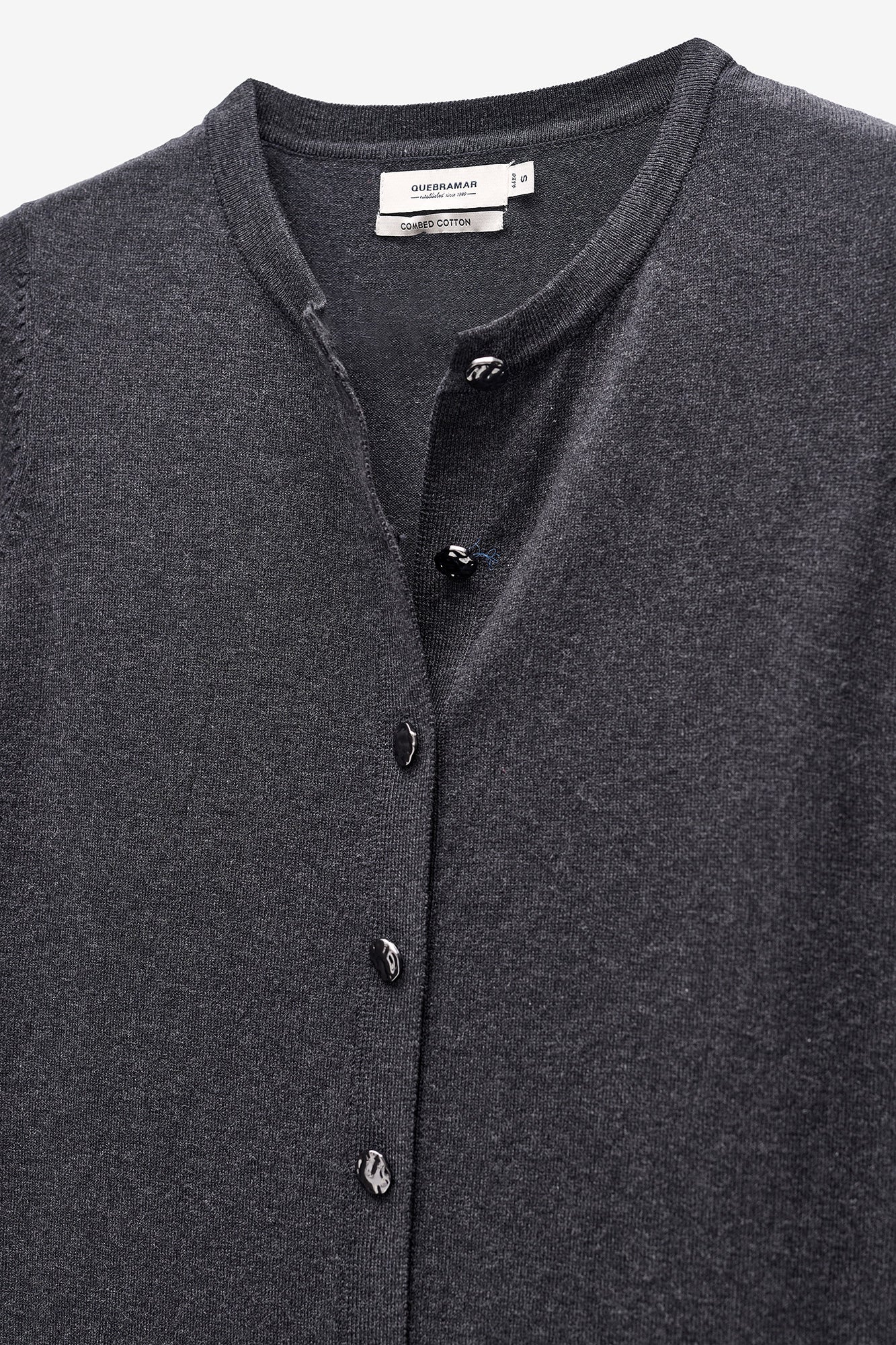 VESTIDO DE MALHA COM BOTÕES