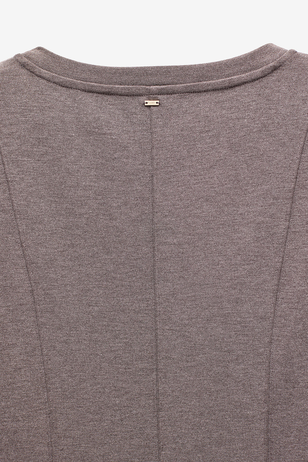 VESTIDO COM BOTÕES DOURADOS NO OMBRO