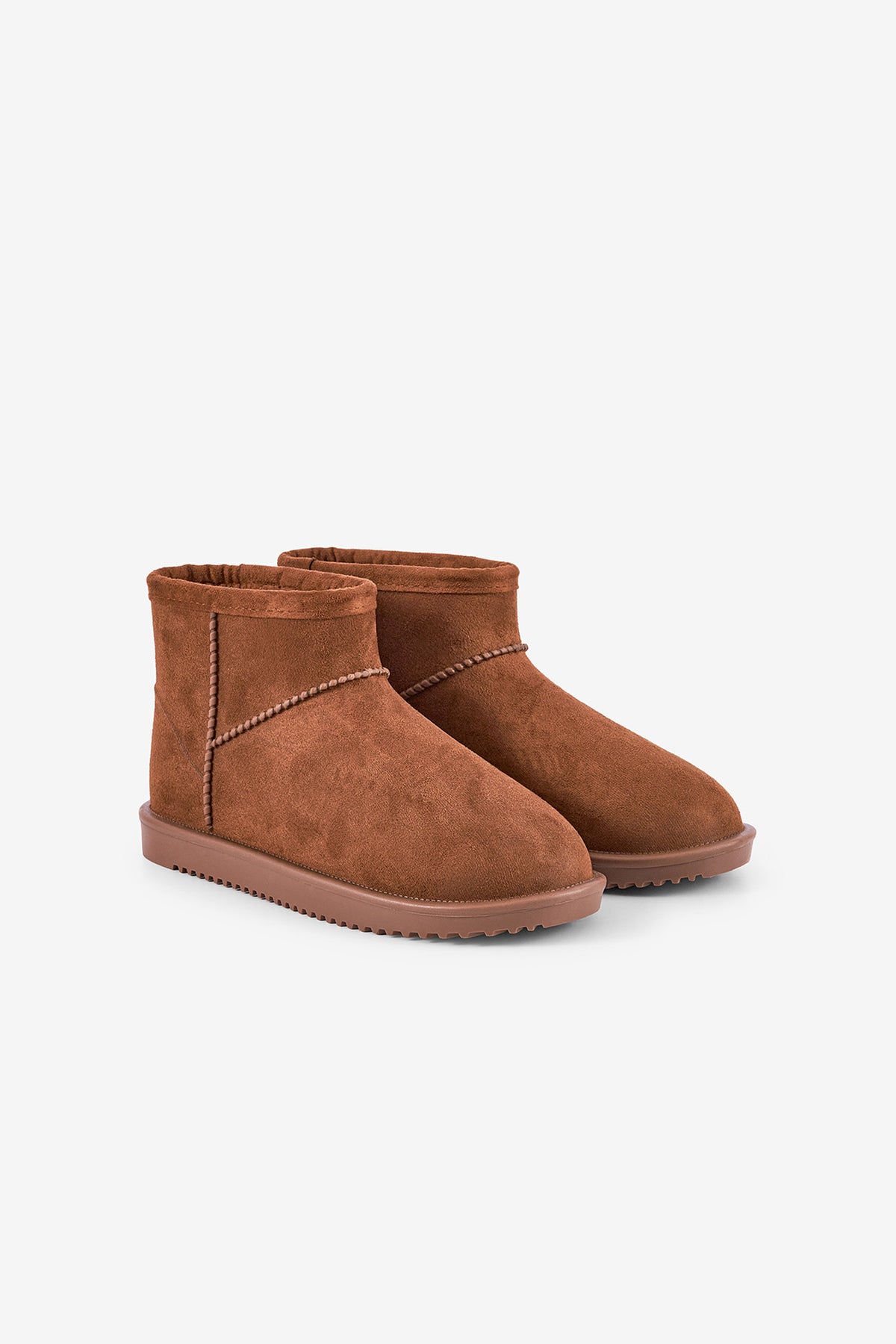 BOTAS COM PÊLO